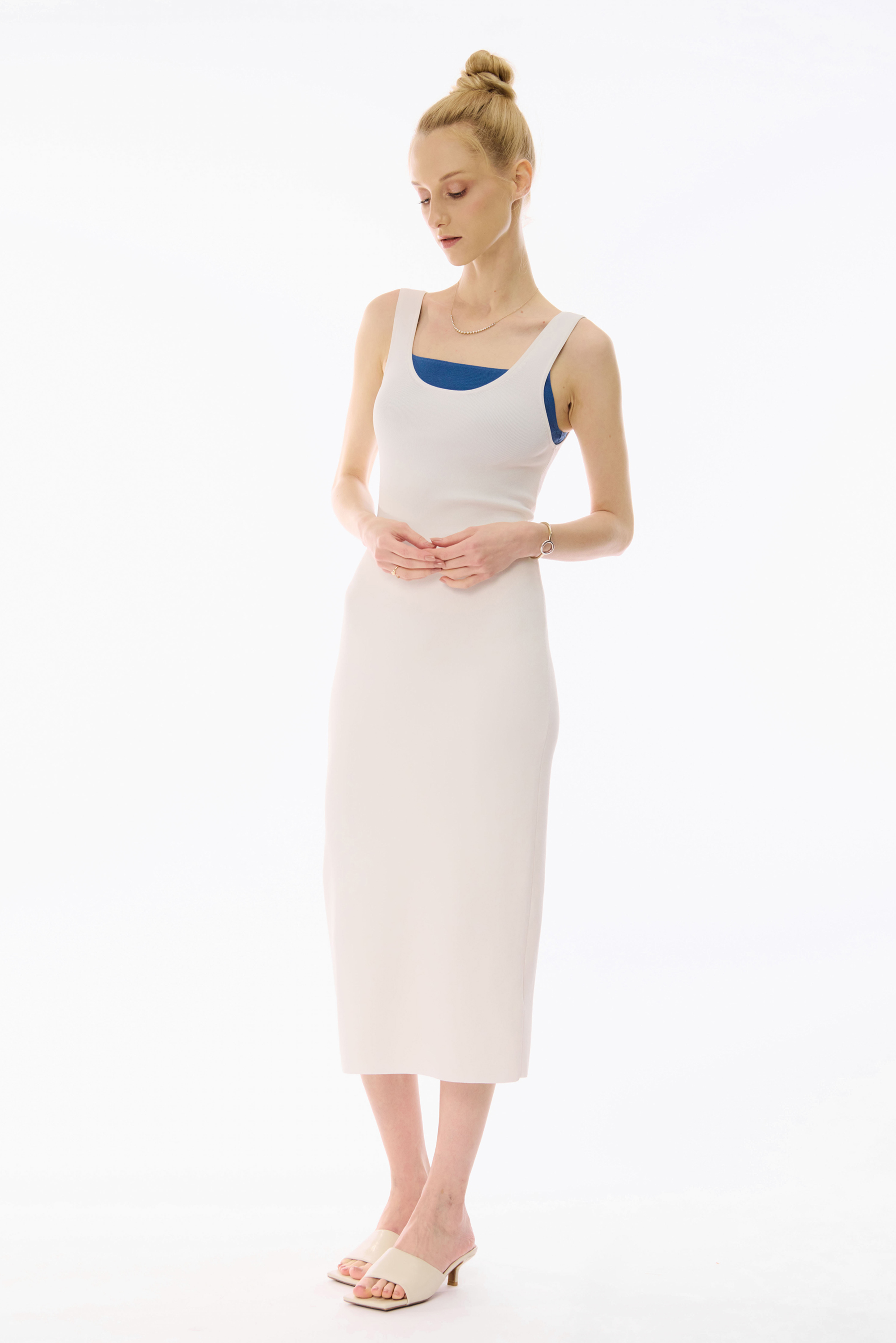 MELISSA knit dress (White) MELISSA knit dress (White)