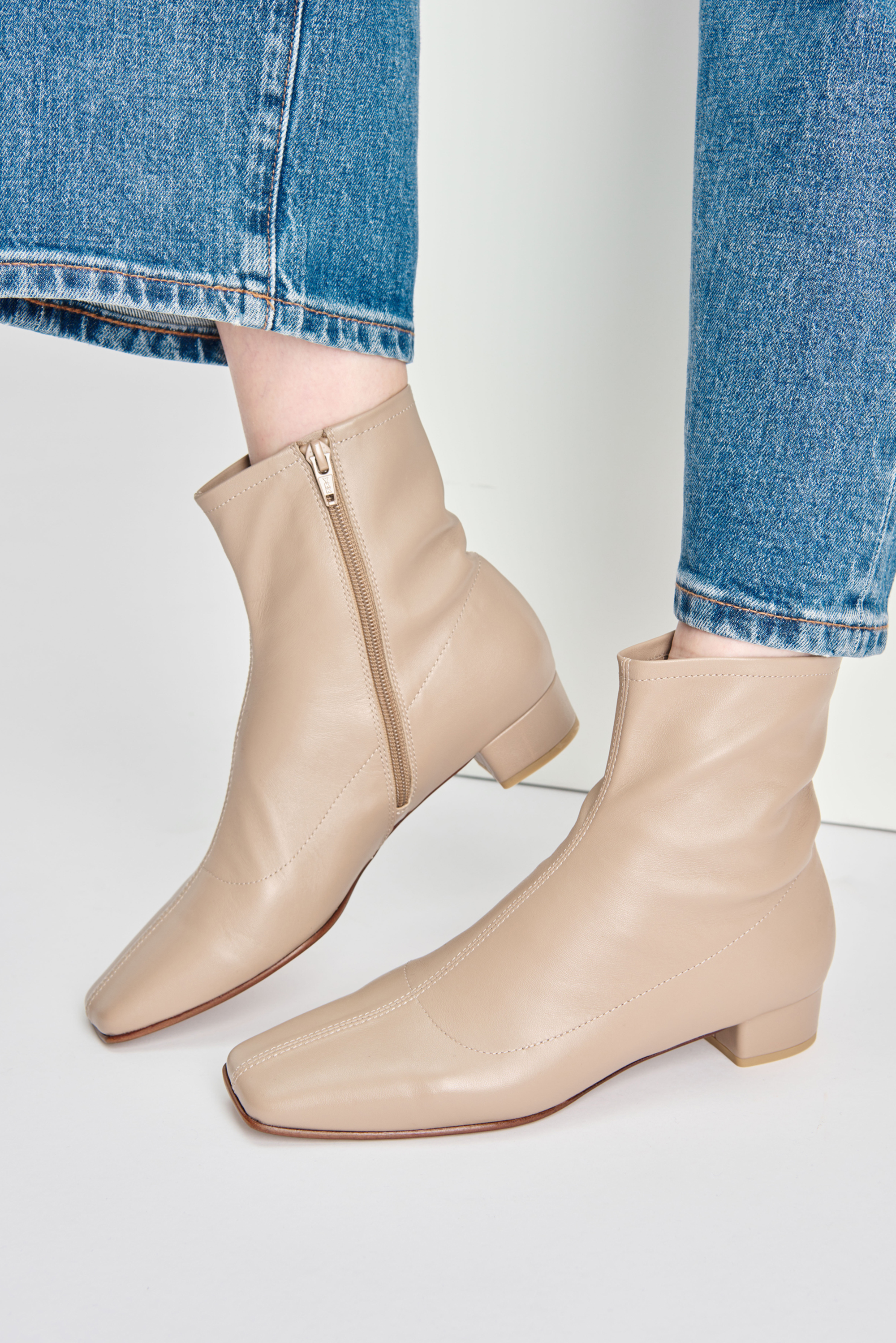 CHLOE 30 angle boots (Stone)