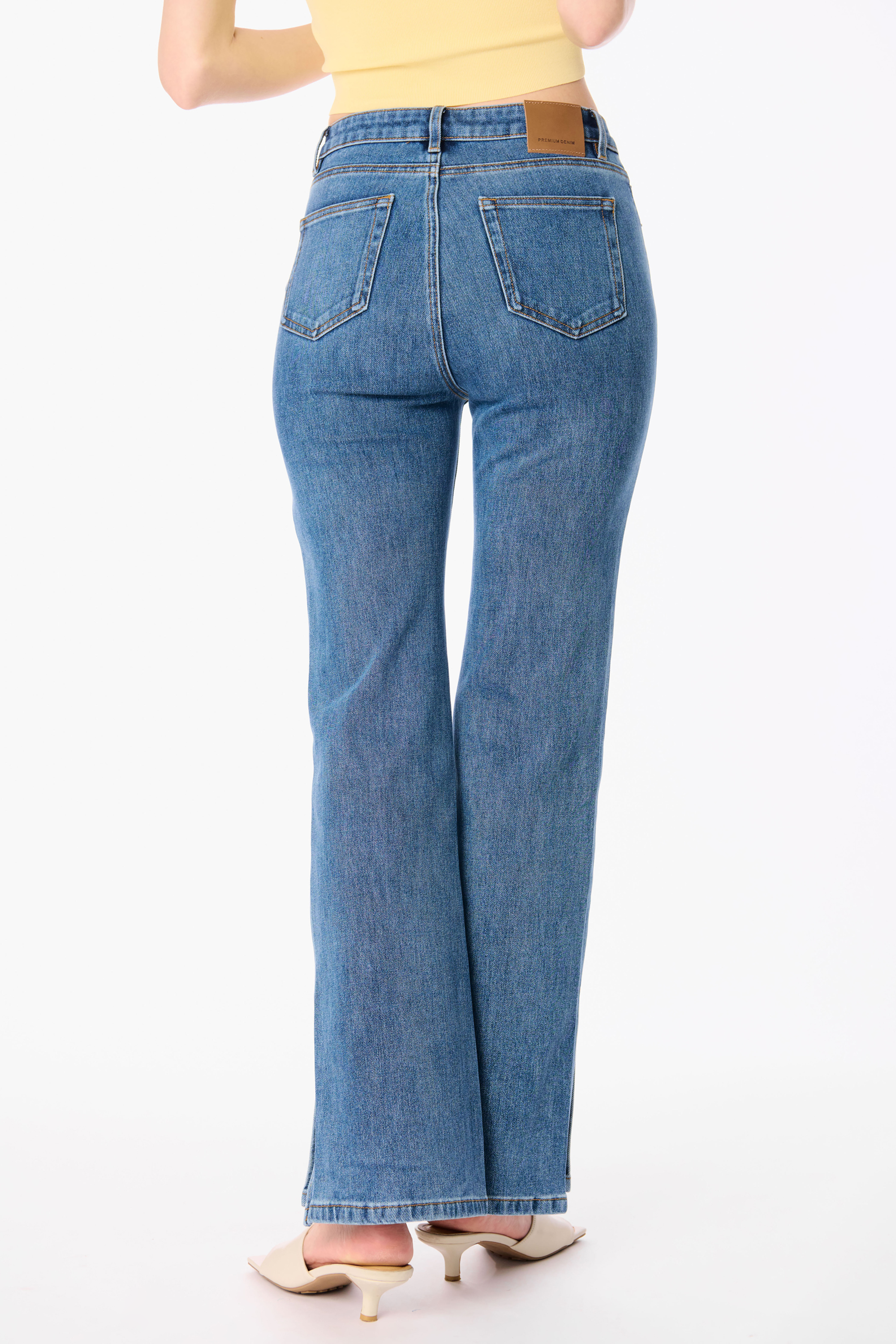 ICON high-waisted split hem jeans  (Blue)