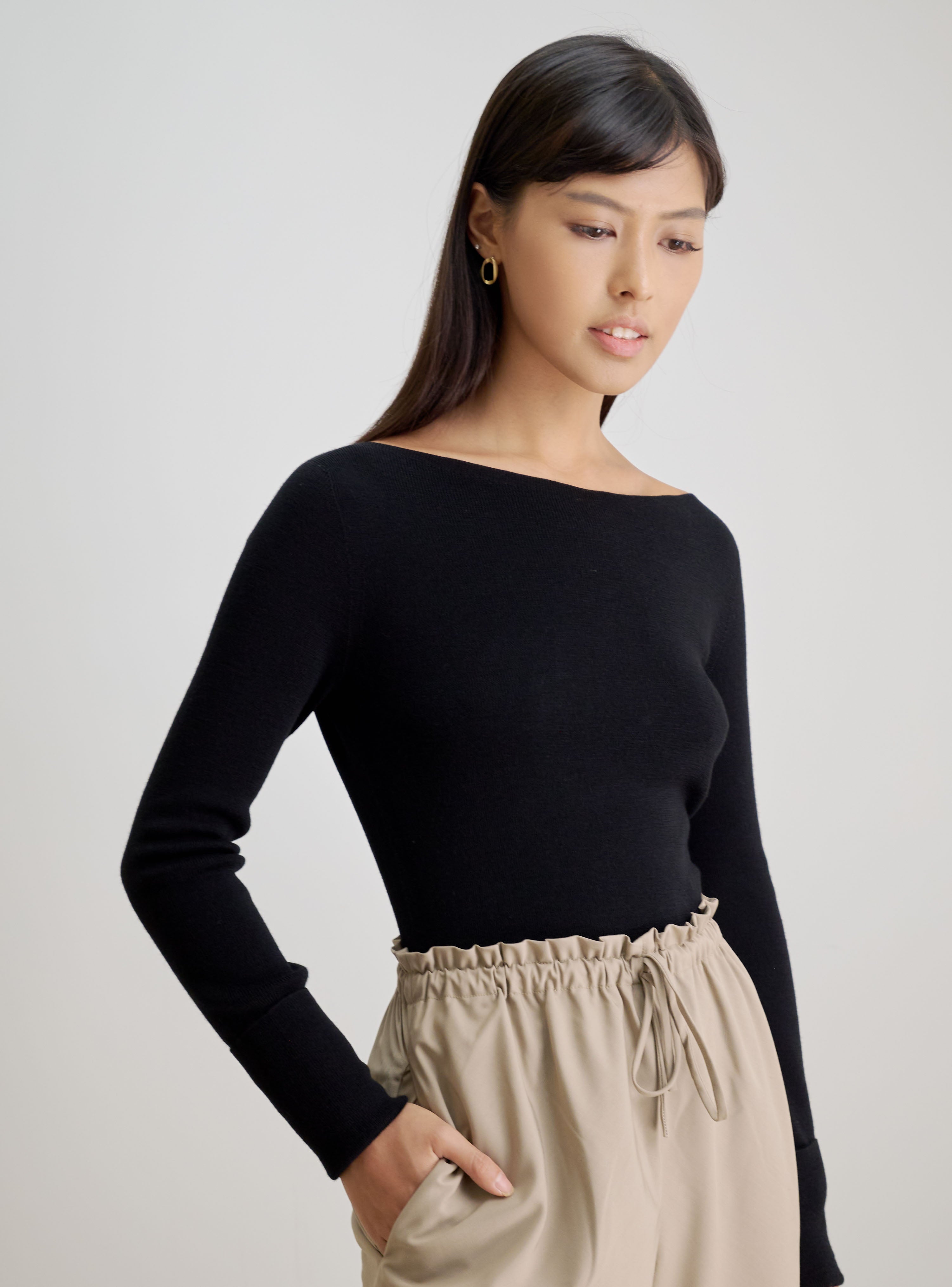 LYNN seamless boatneck sweater (Black)