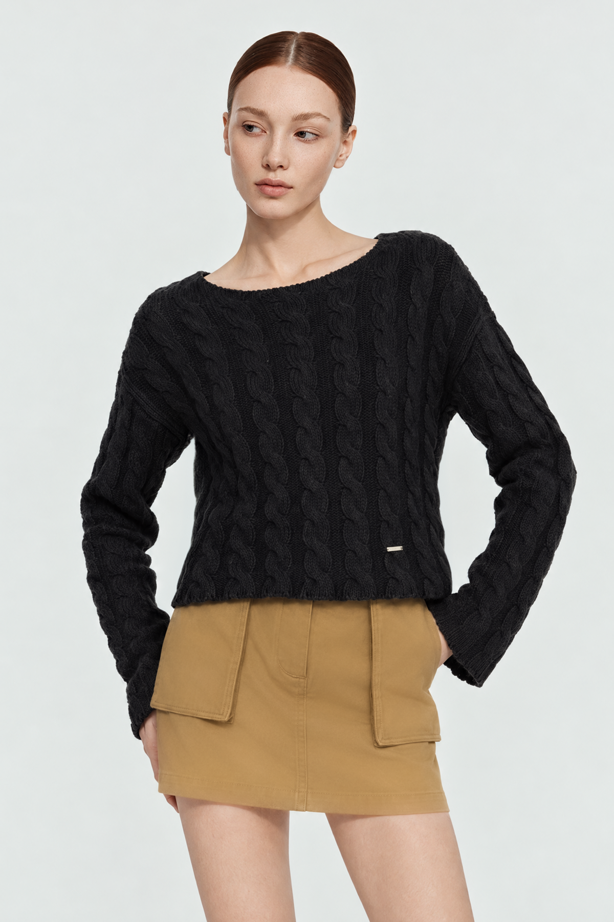 BELLA boat-neck wool sweater (Black)