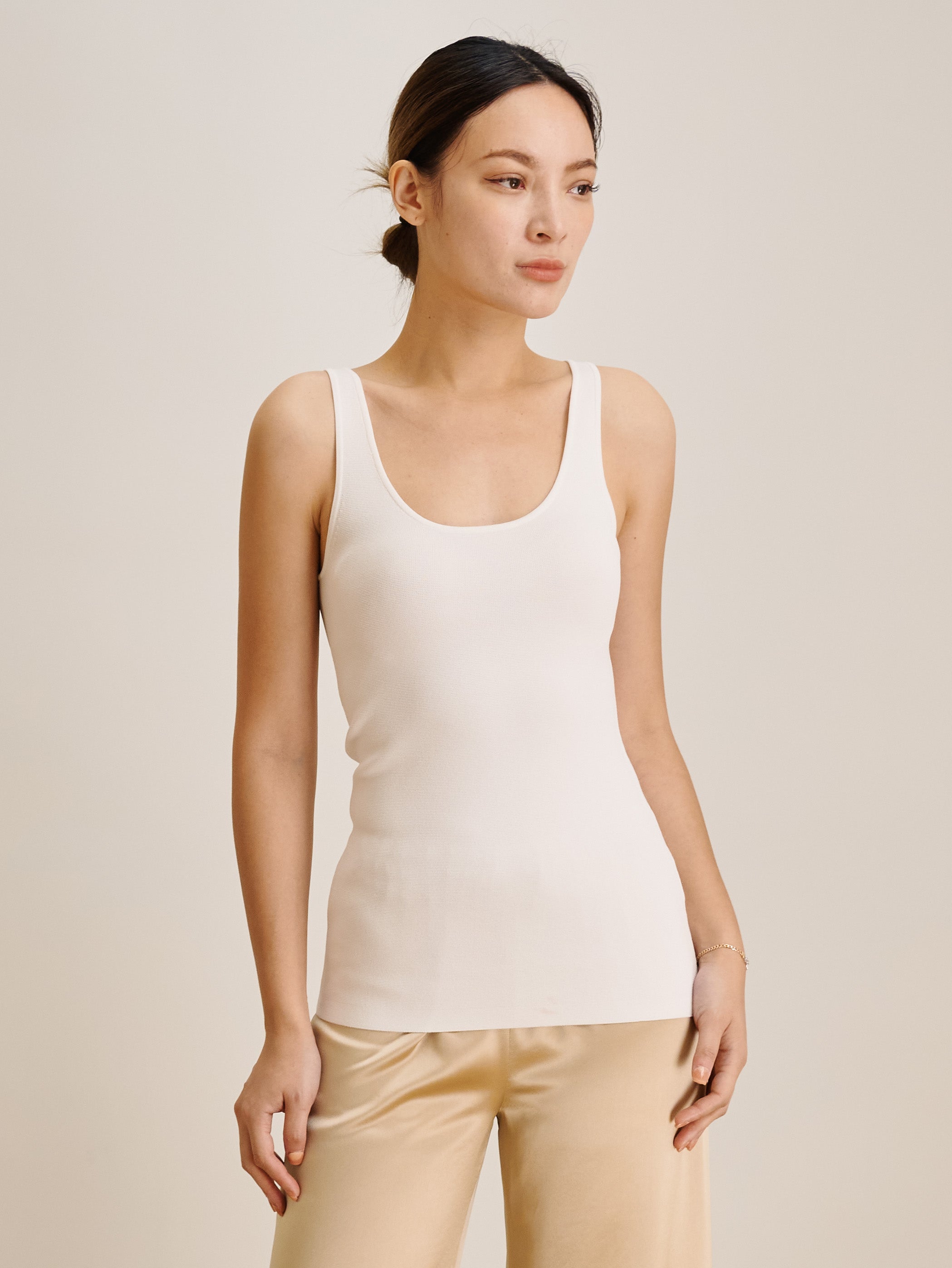 URDA nylon tank top (White)
