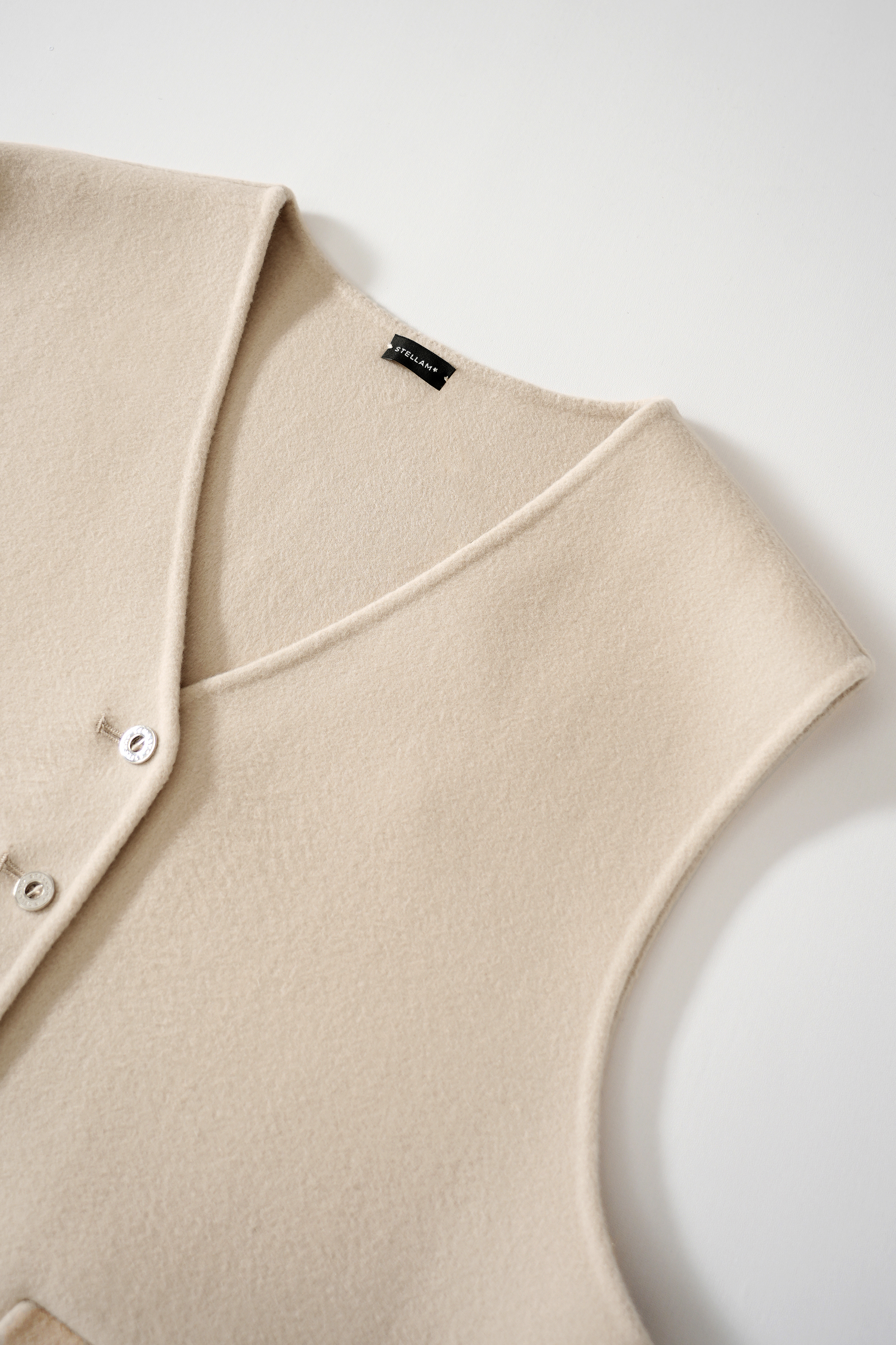 LULU 2.0 超細羊毛馬甲(米色)