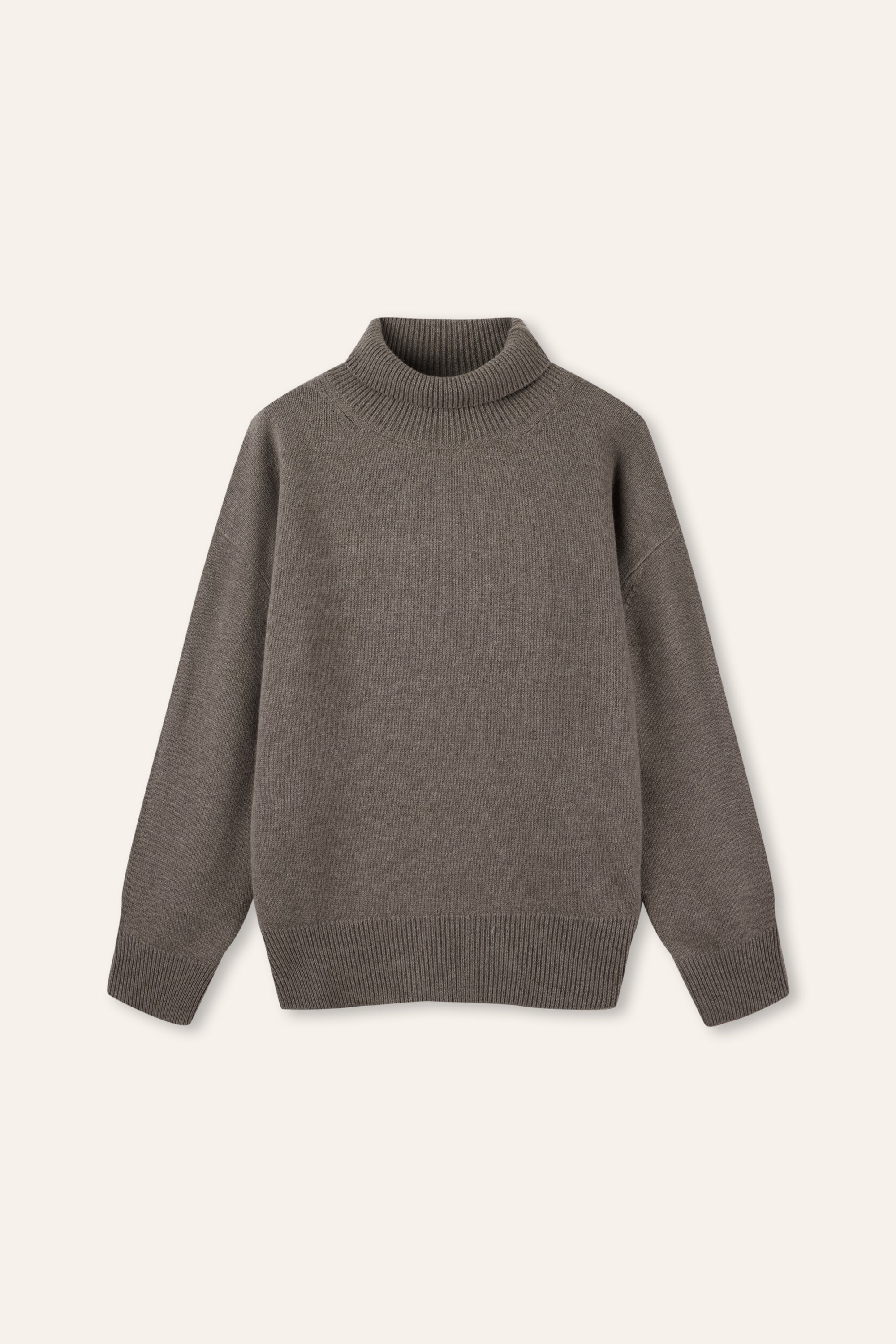 PHOEBE oversized wool turtleneck sweater (Mocha)
