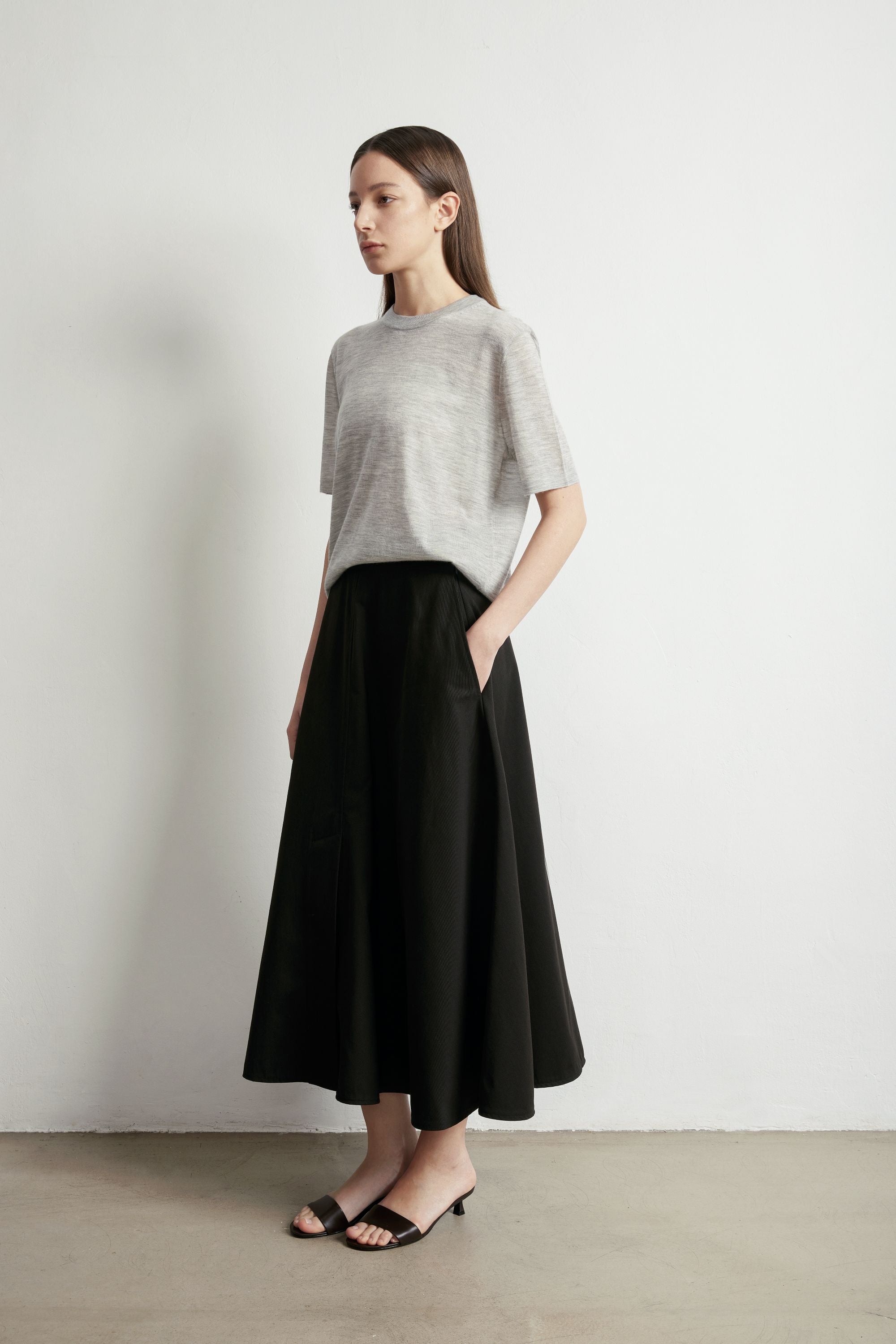 RORA cotton midi skirt (Black)
