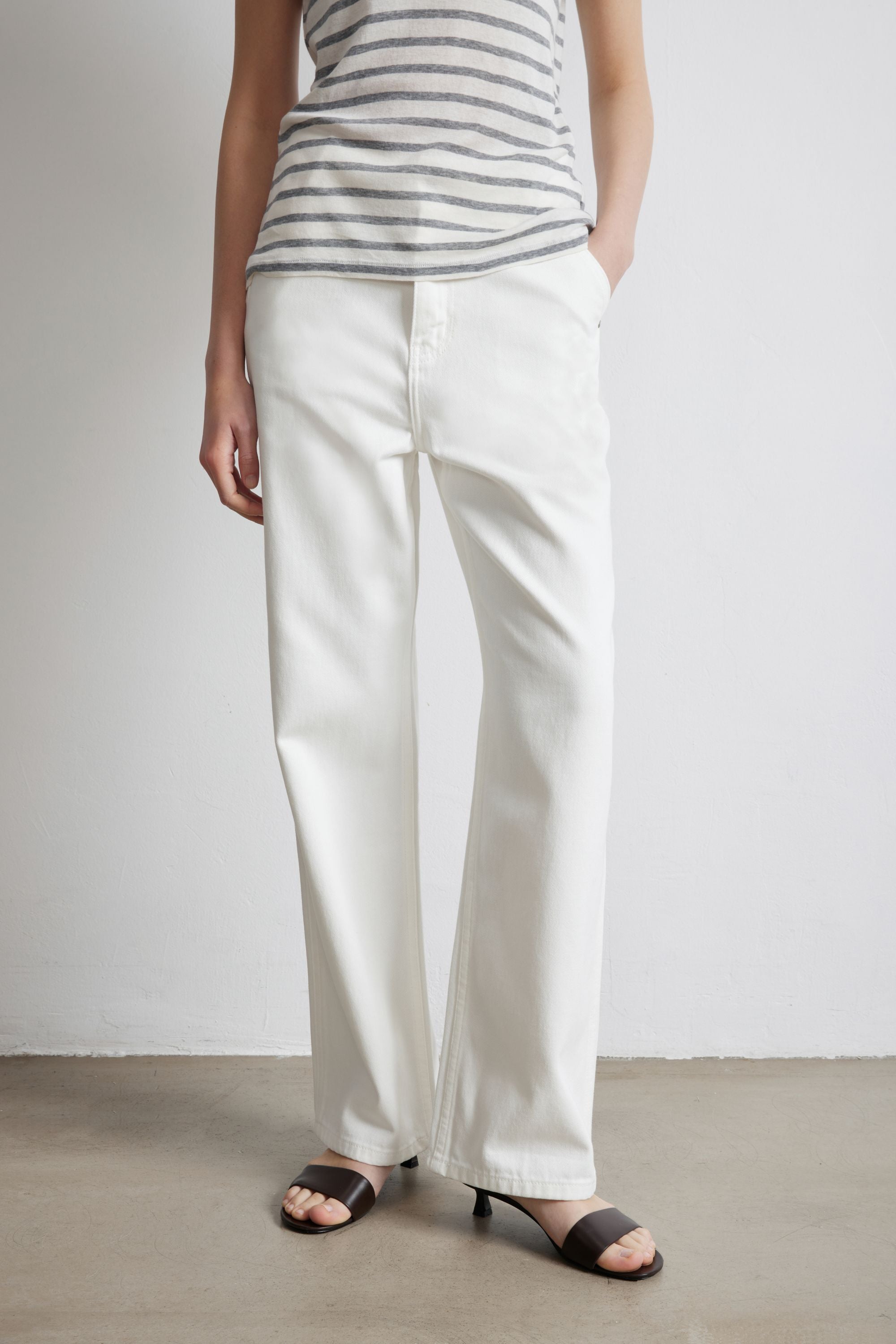 PERFECT high-waisted wide-leg jeans (White)