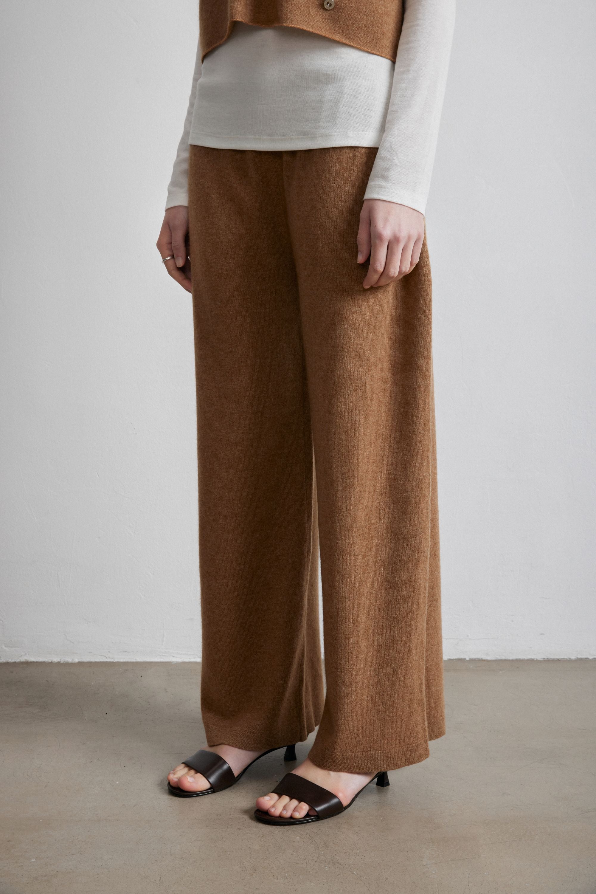 ALICIAN 羊絨褲(棕色)