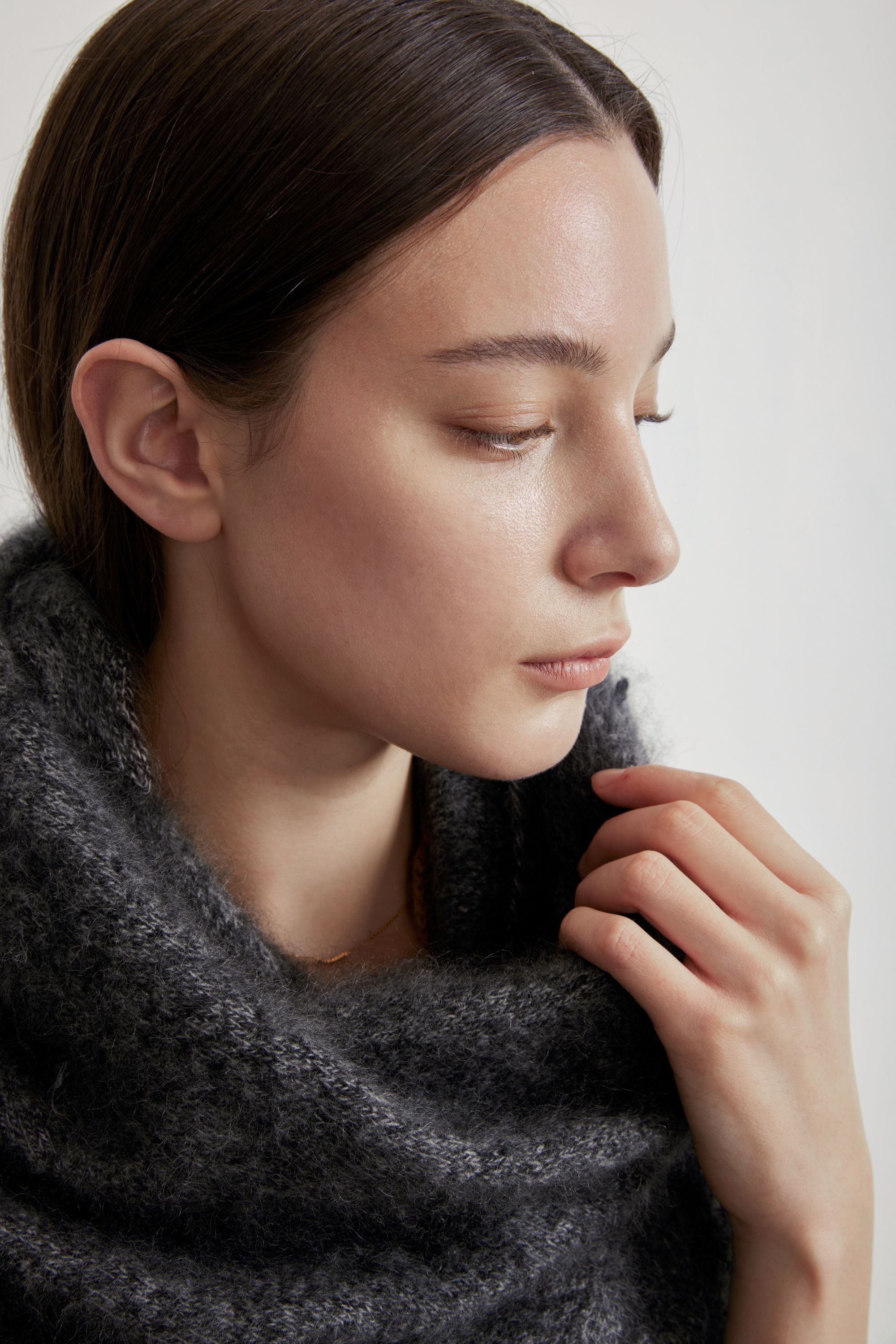 TIGER 2.0 美麗諾羊毛三角圍巾(灰色)