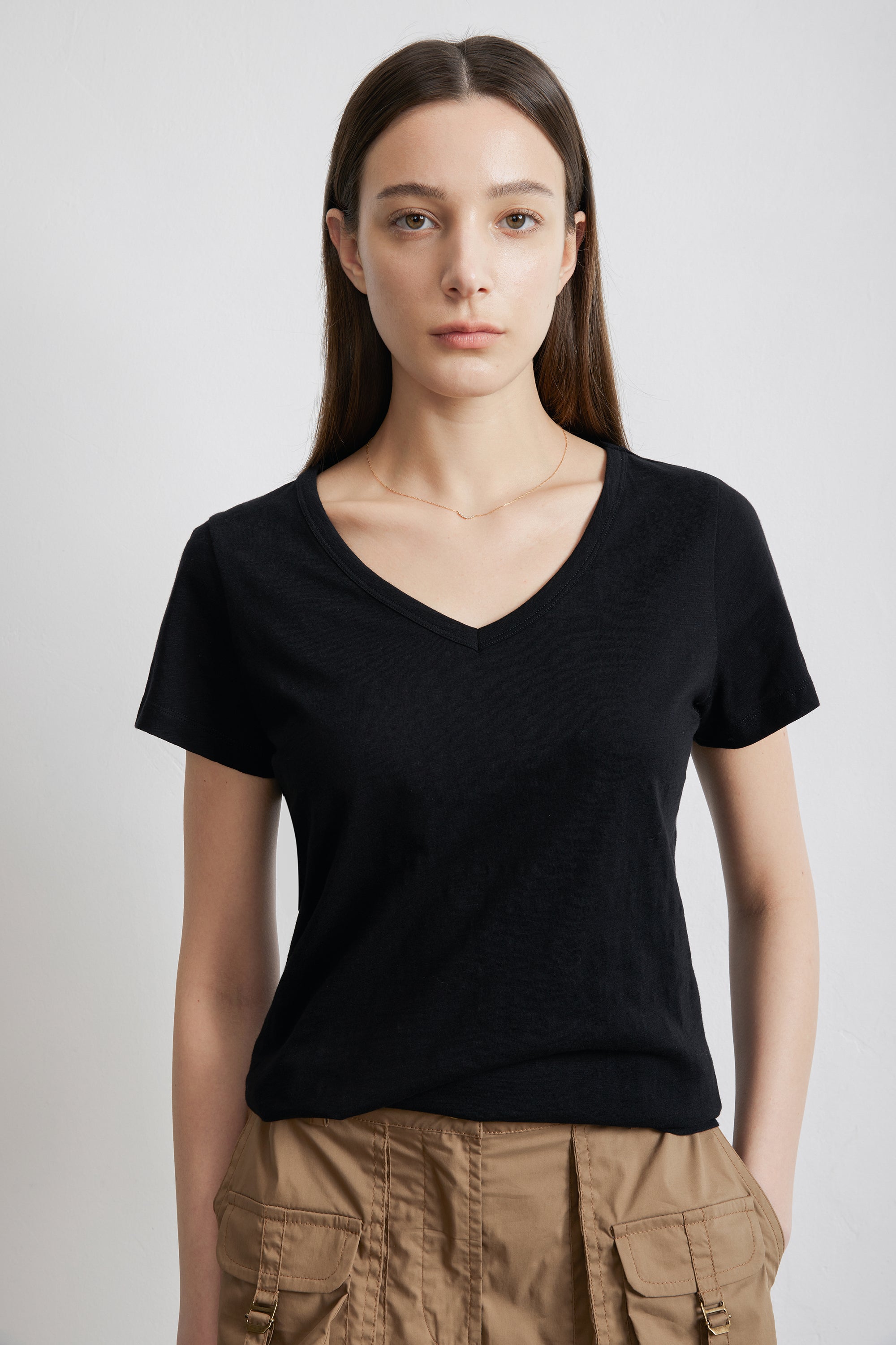 SLUB V領竹節棉上衣(黑色)