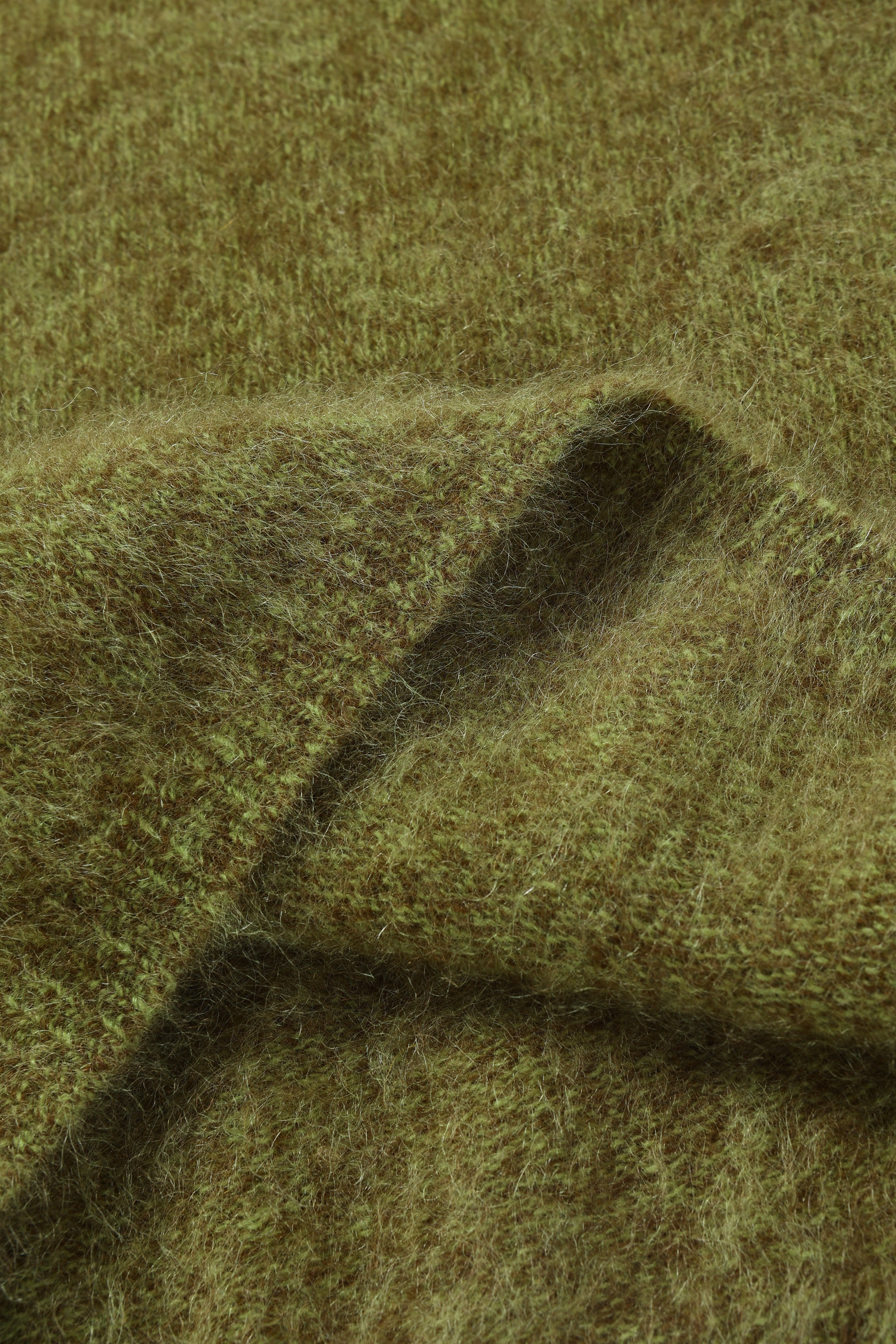 SUPERIOR merino wool sweater (Olive)