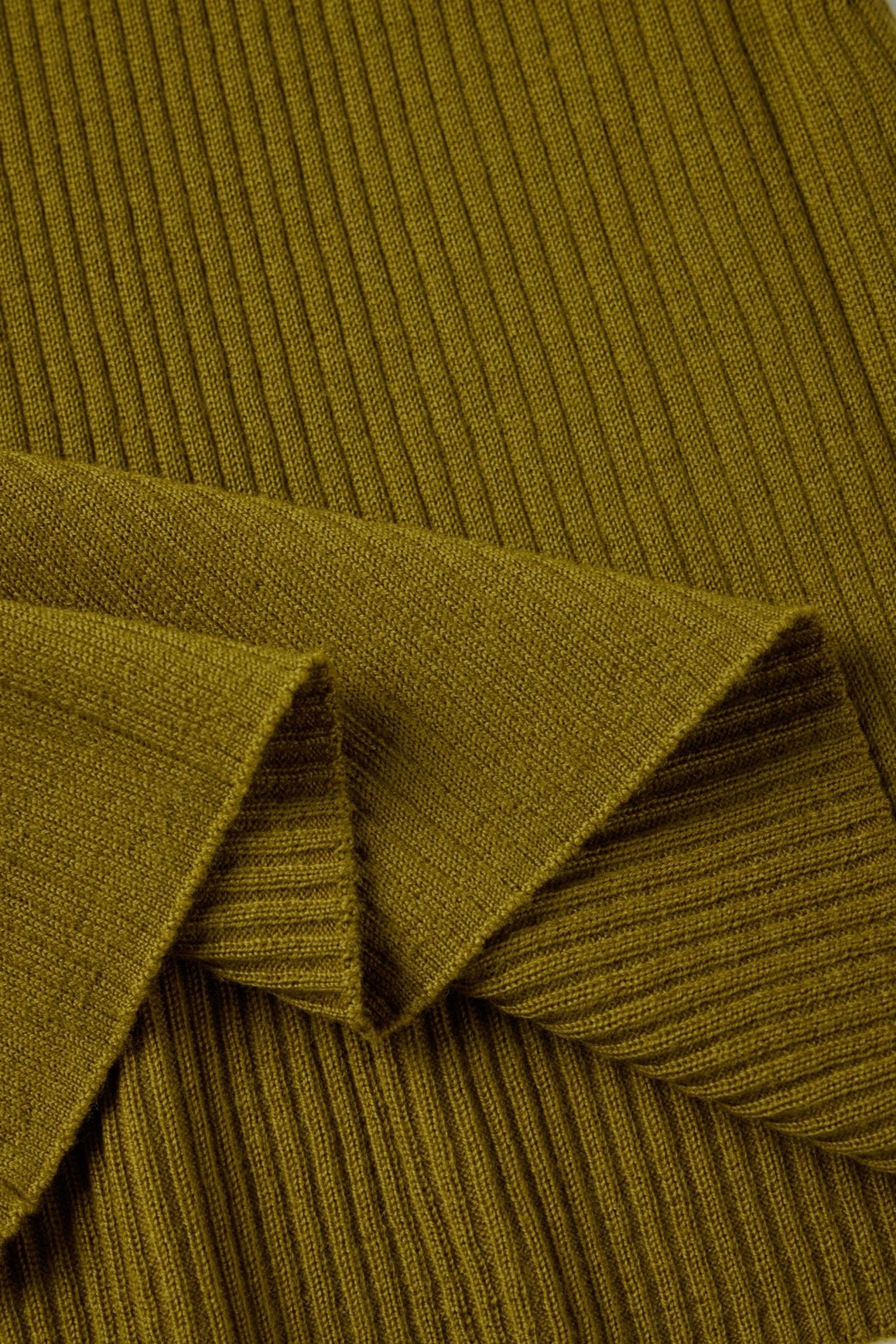 AMAIA U-neck fine-wool sweater (Olive) - STELLAM