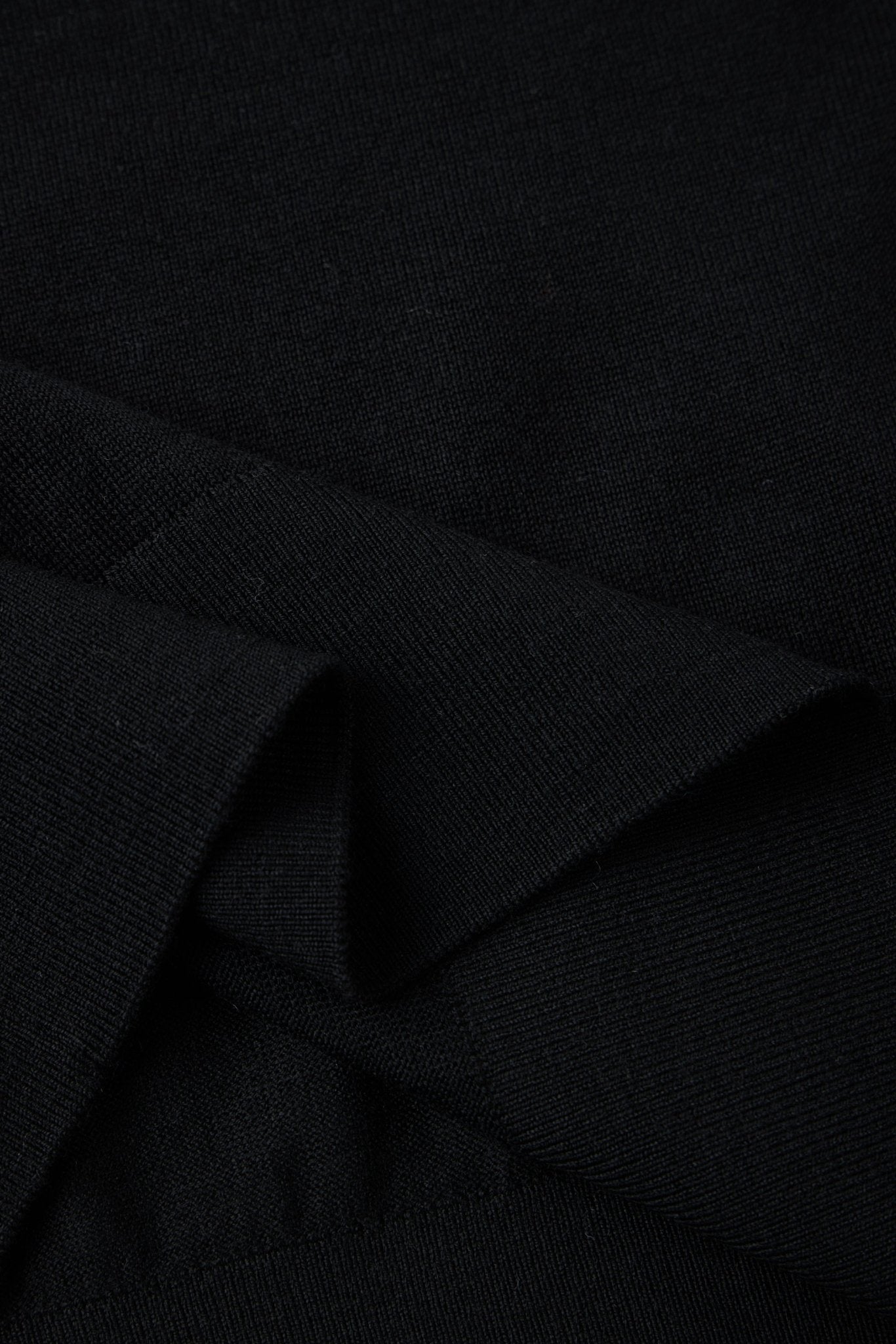 AMER superfine wool tank top (Black) - STELLAM