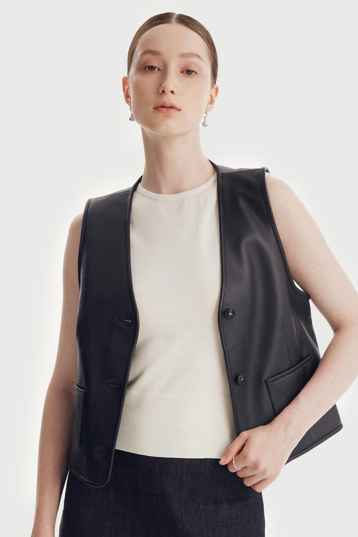 APPA lambskin gilet (Black)