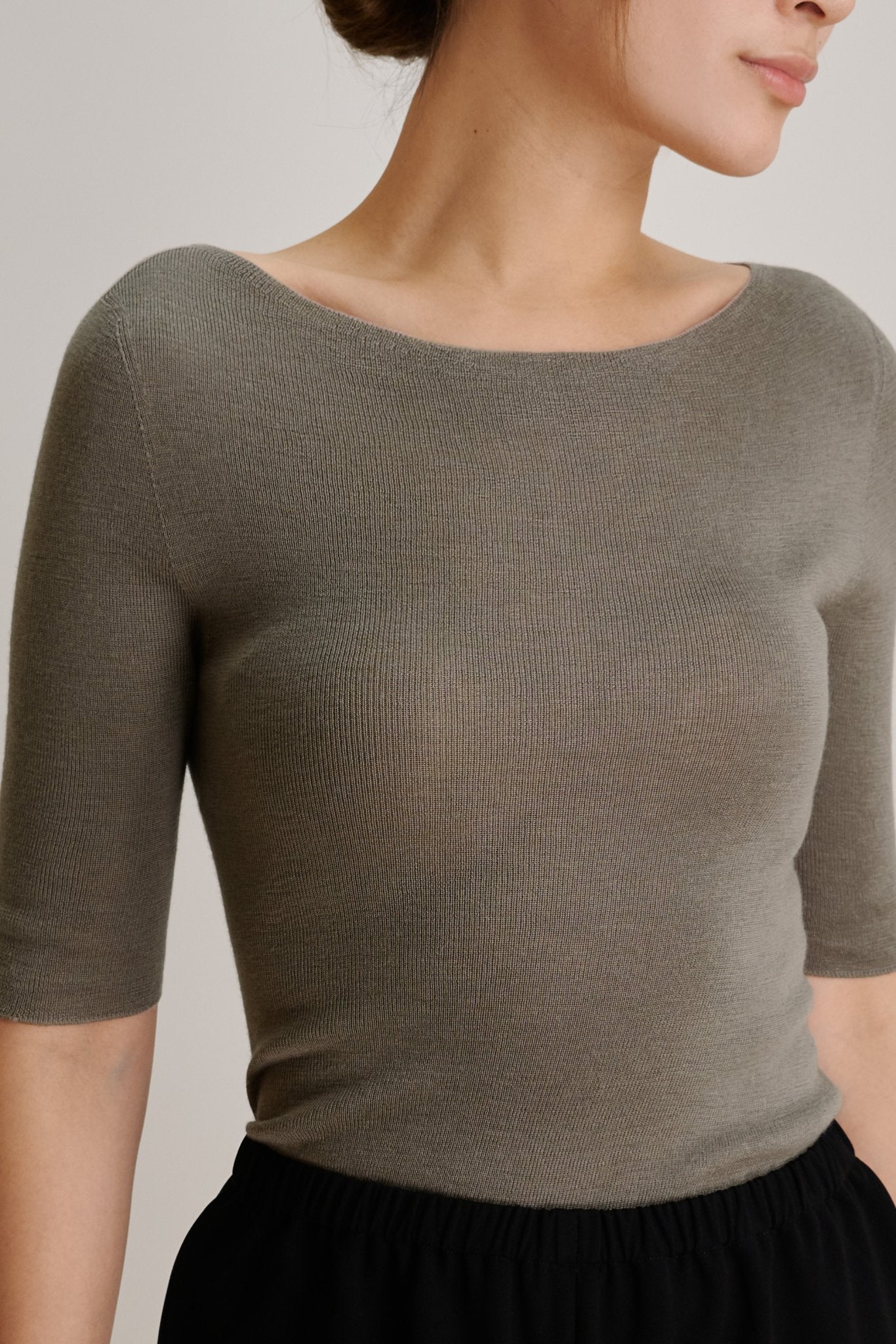 Carol superfine merino wool top (Grey) - STELLAM