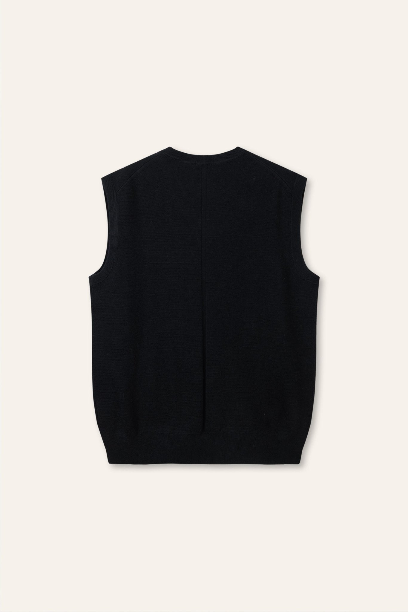 CREM v-neck tank top (Black) - STELLAM
