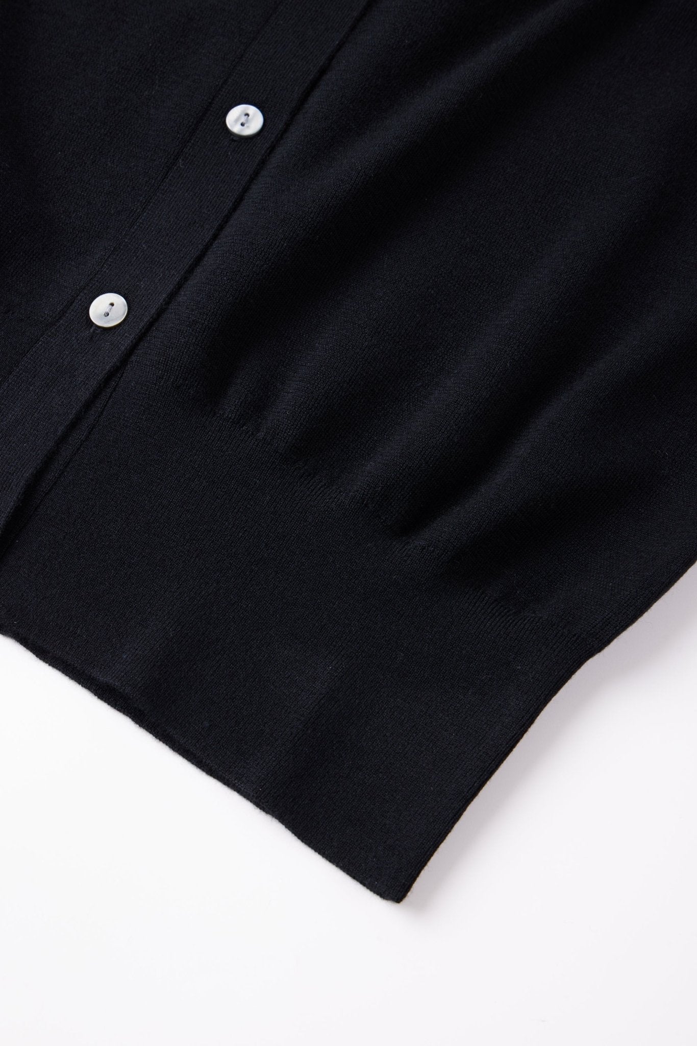 DELUXE silk-cashmere blended polo sweater (Black) - STELLAM