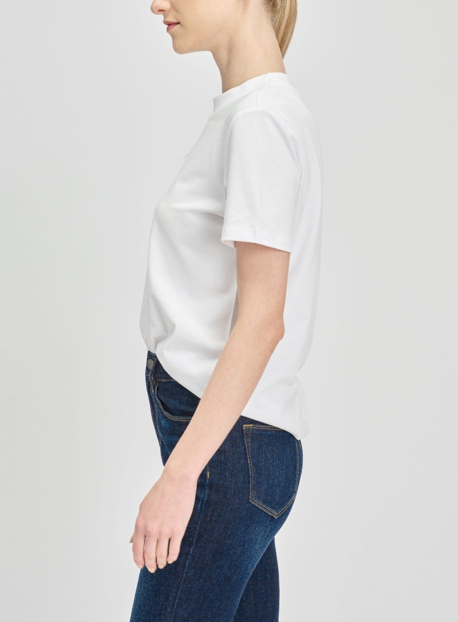 DORIS relaxed cotton tee (White) - STELLAM