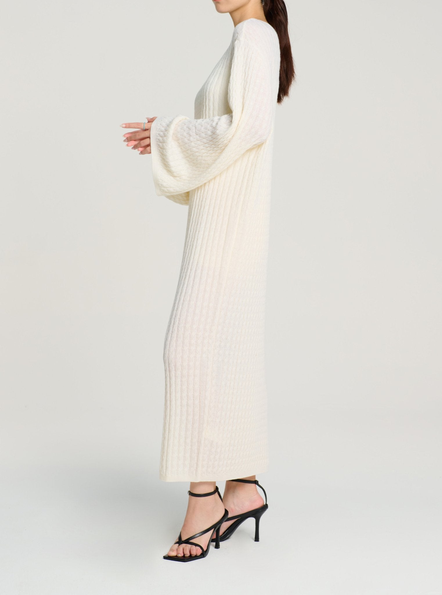 ELEGANCE wool cable knit dress (White) - STELLAM