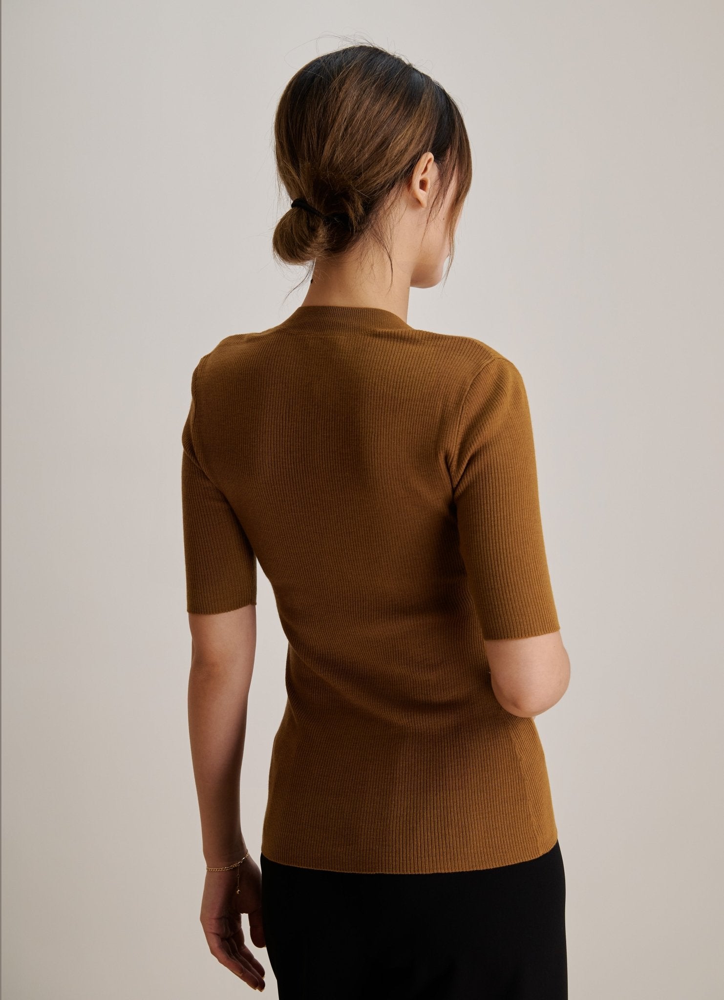 EVA crew mid-sleeve pullover (Brown) - STELLAM