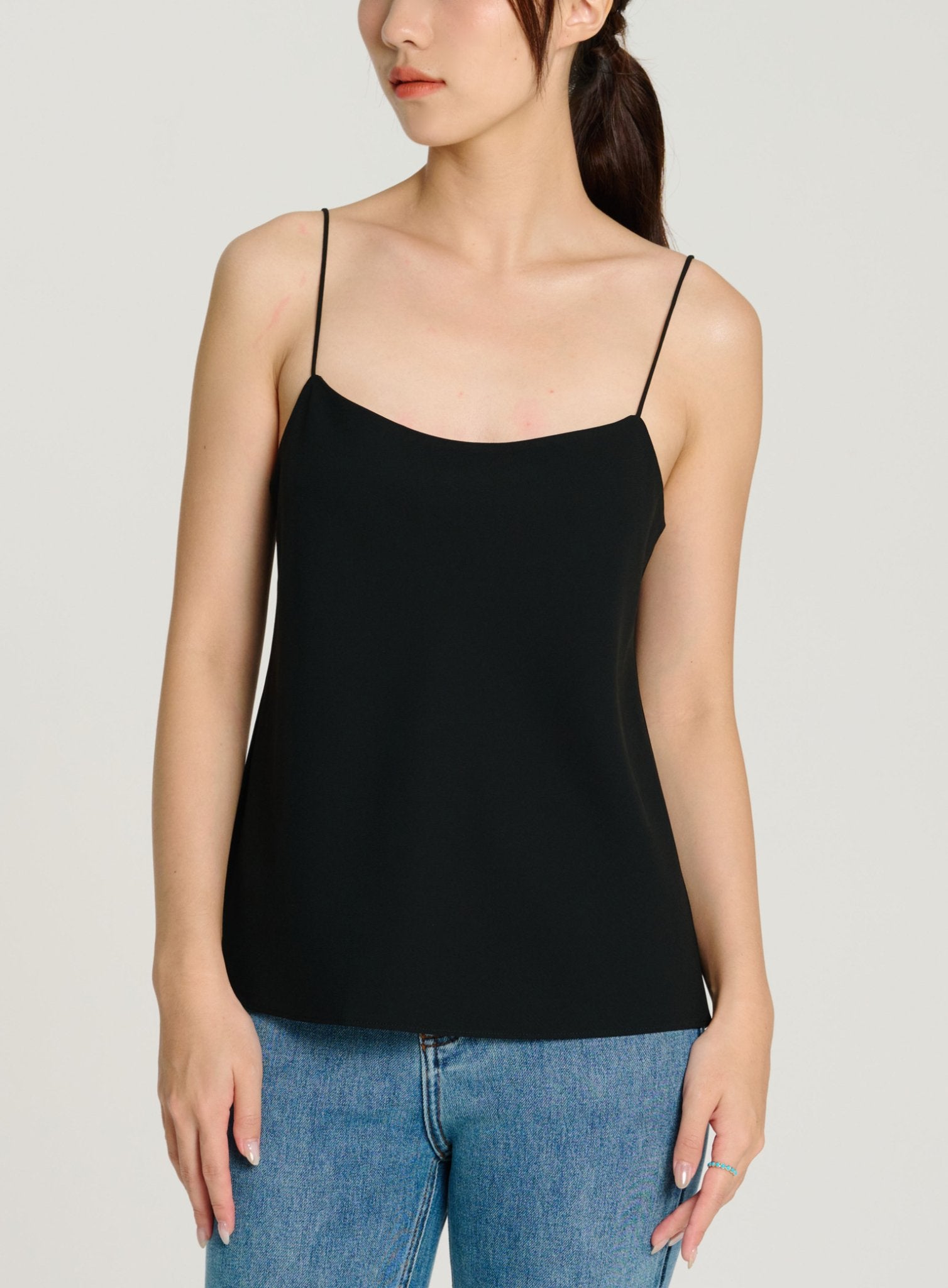 GINS naia camisole (Black) - STELLAM