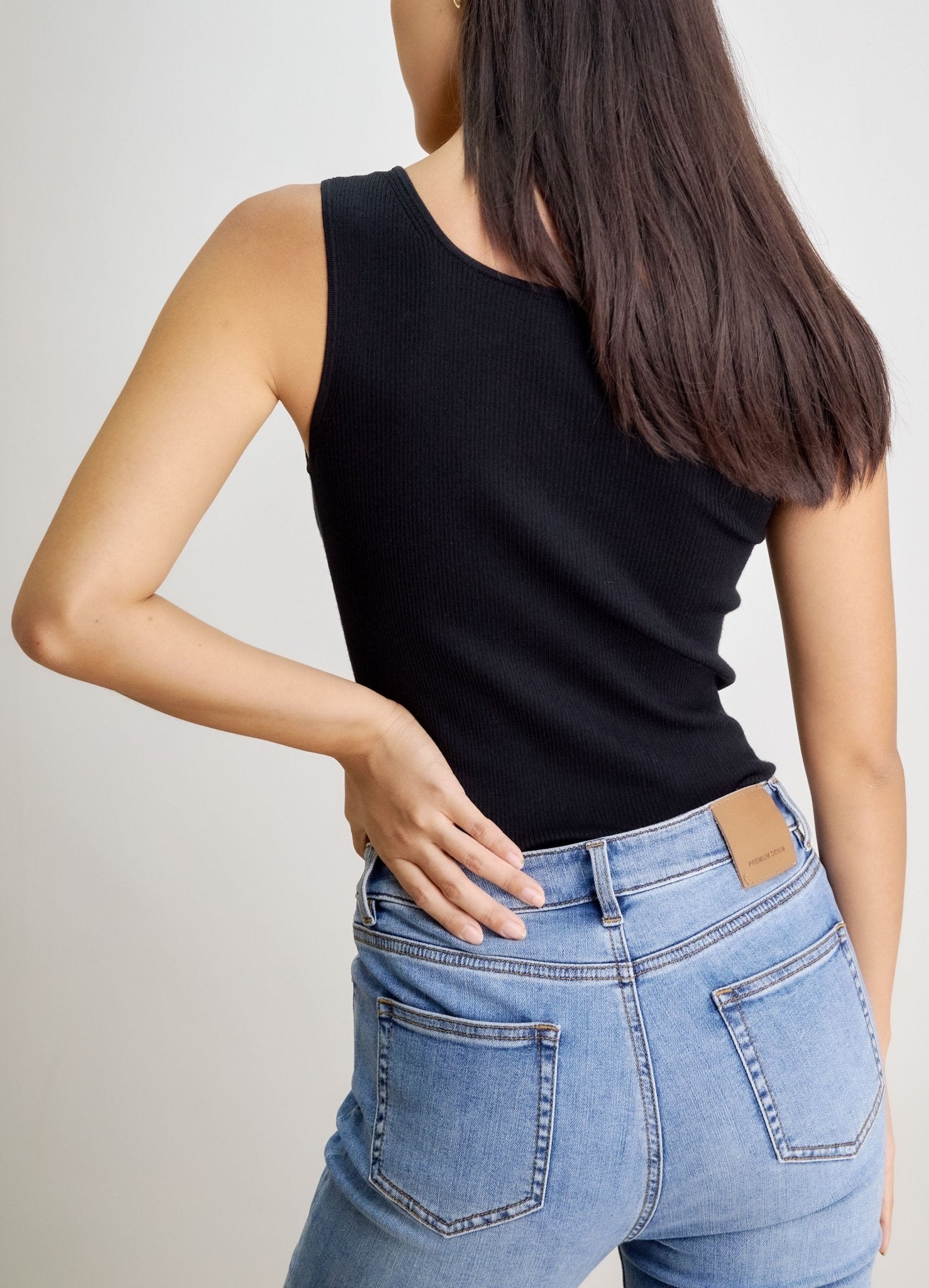 LENYA silk tank top (Black) - STELLAM