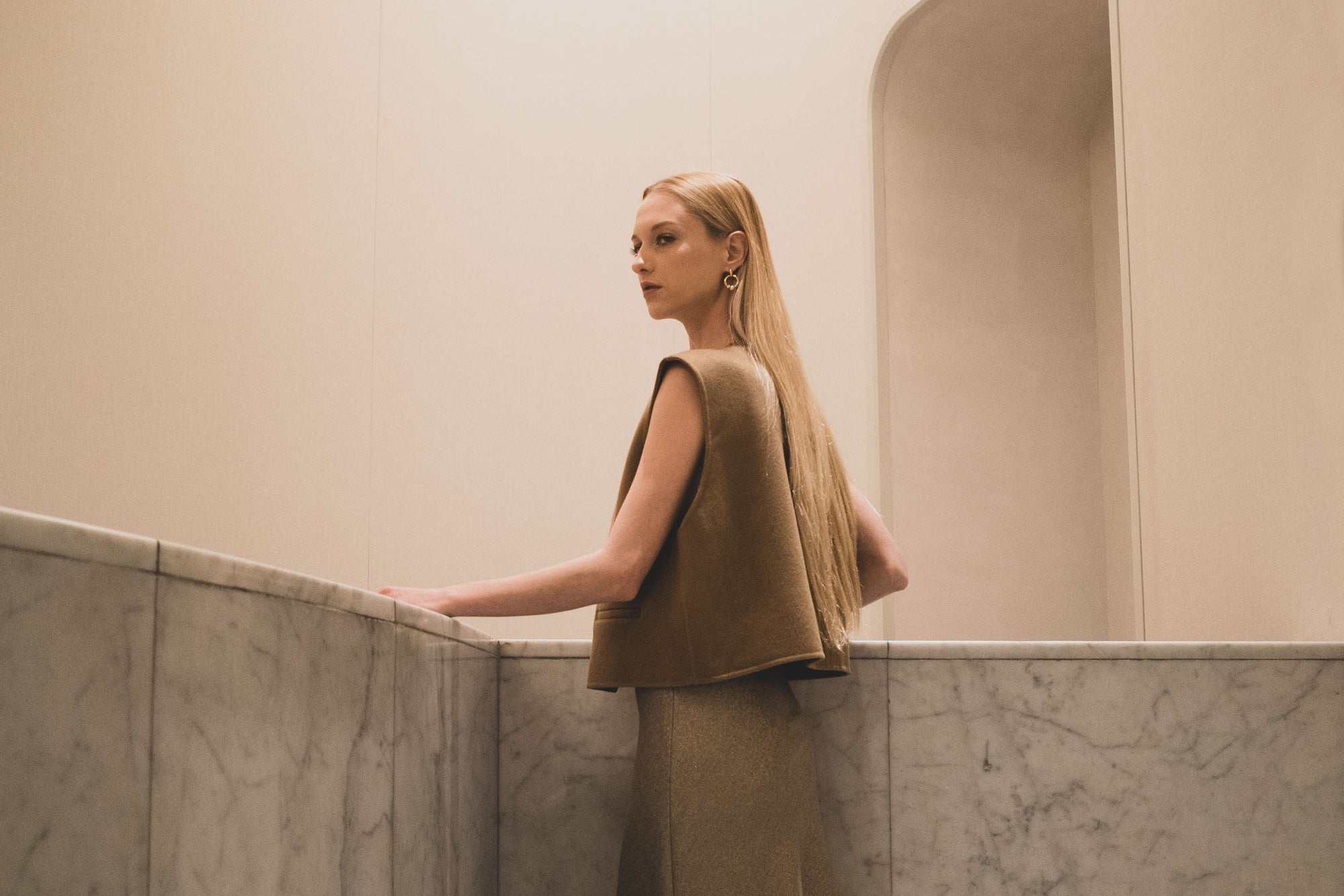 LULU cashmere-blended gilet (Camel) - STELLAM