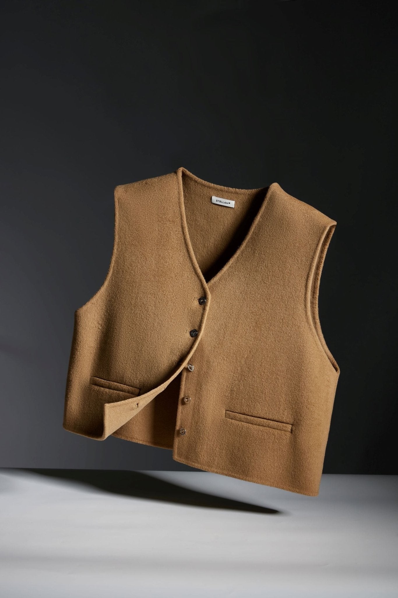 LULU cashmere-blended gilet (Camel) - STELLAM