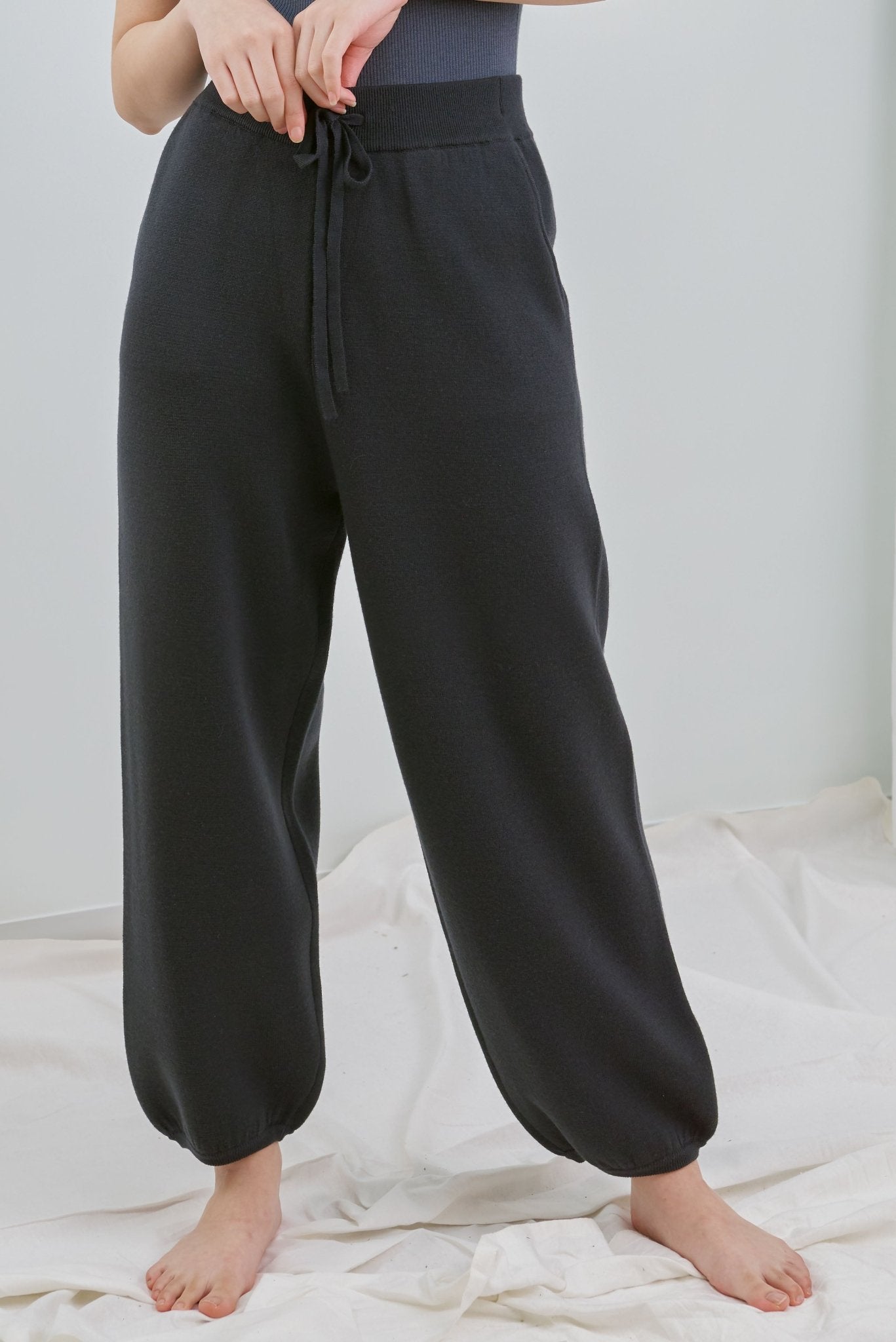 MILANO merino wool trackpants (dark grey) - STELLAM