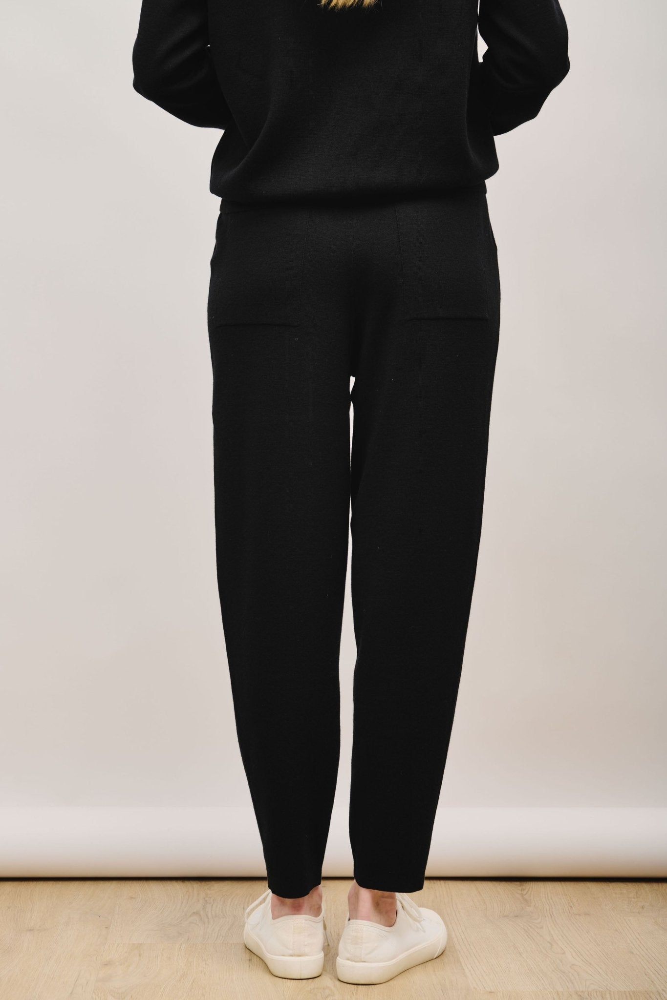 NELLO wool trackpants (Black) - STELLAM