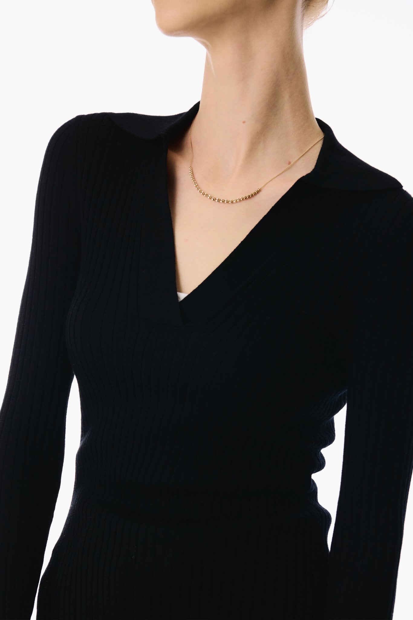 PANDORA V neck wool top (Black) - STELLAM