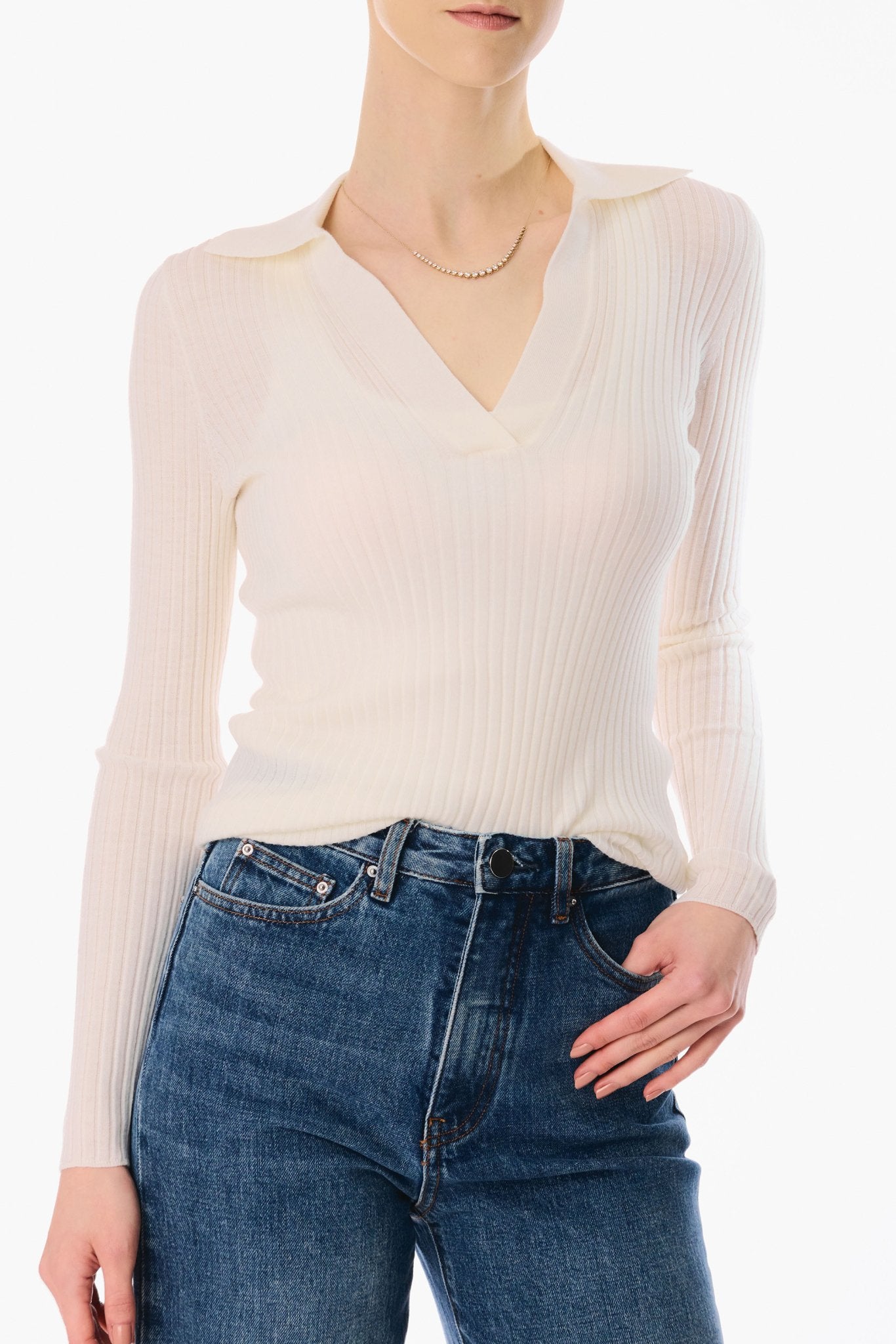 PANDORA V neck wool top (Milk) - STELLAM