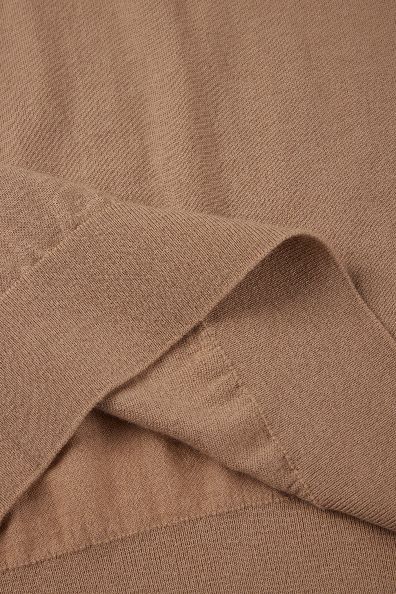 REGAL V neck wool pullover (Milktea) - STELLAM
