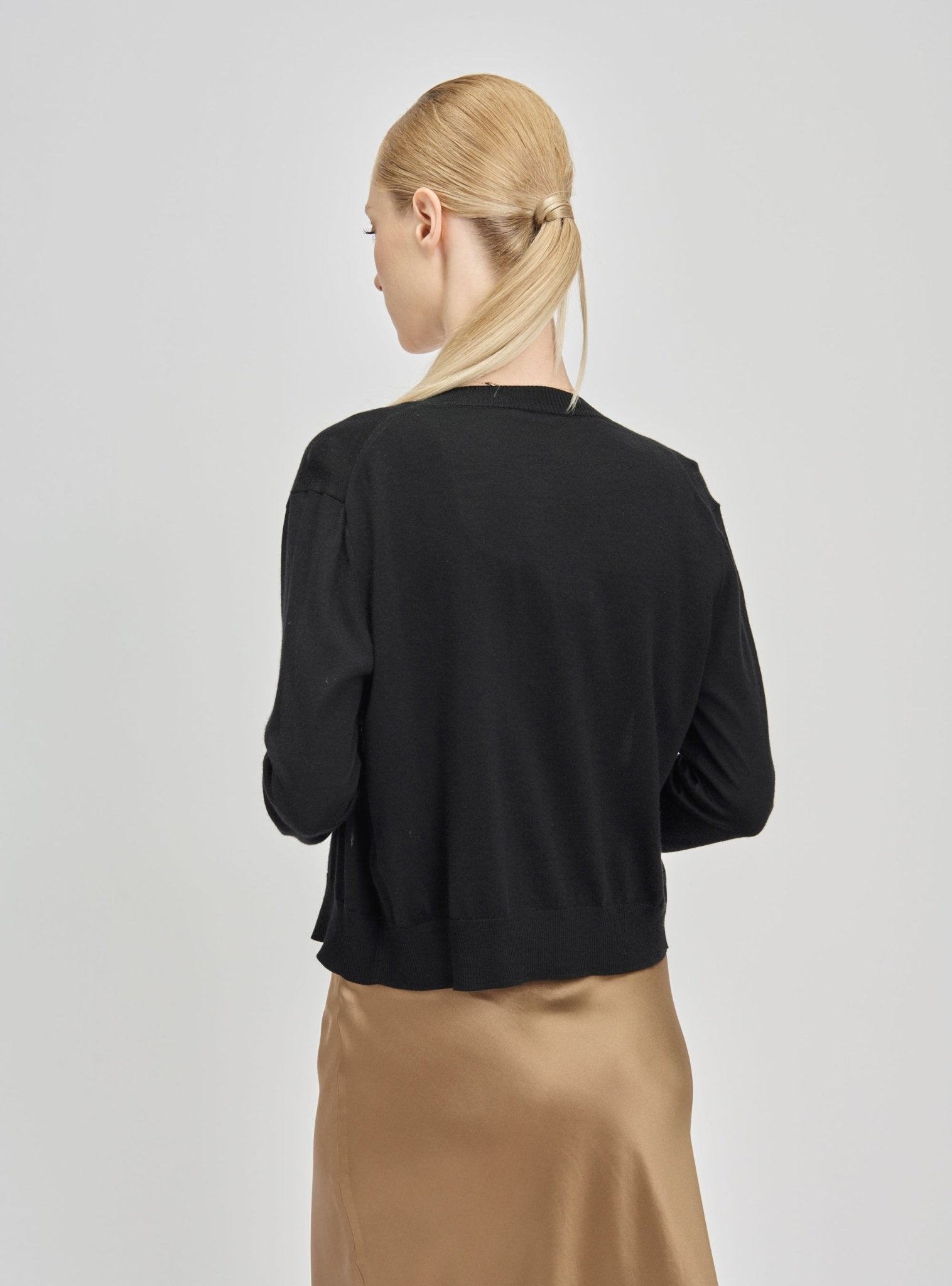 SARAH silk-blended cardigan (Black) - STELLAM