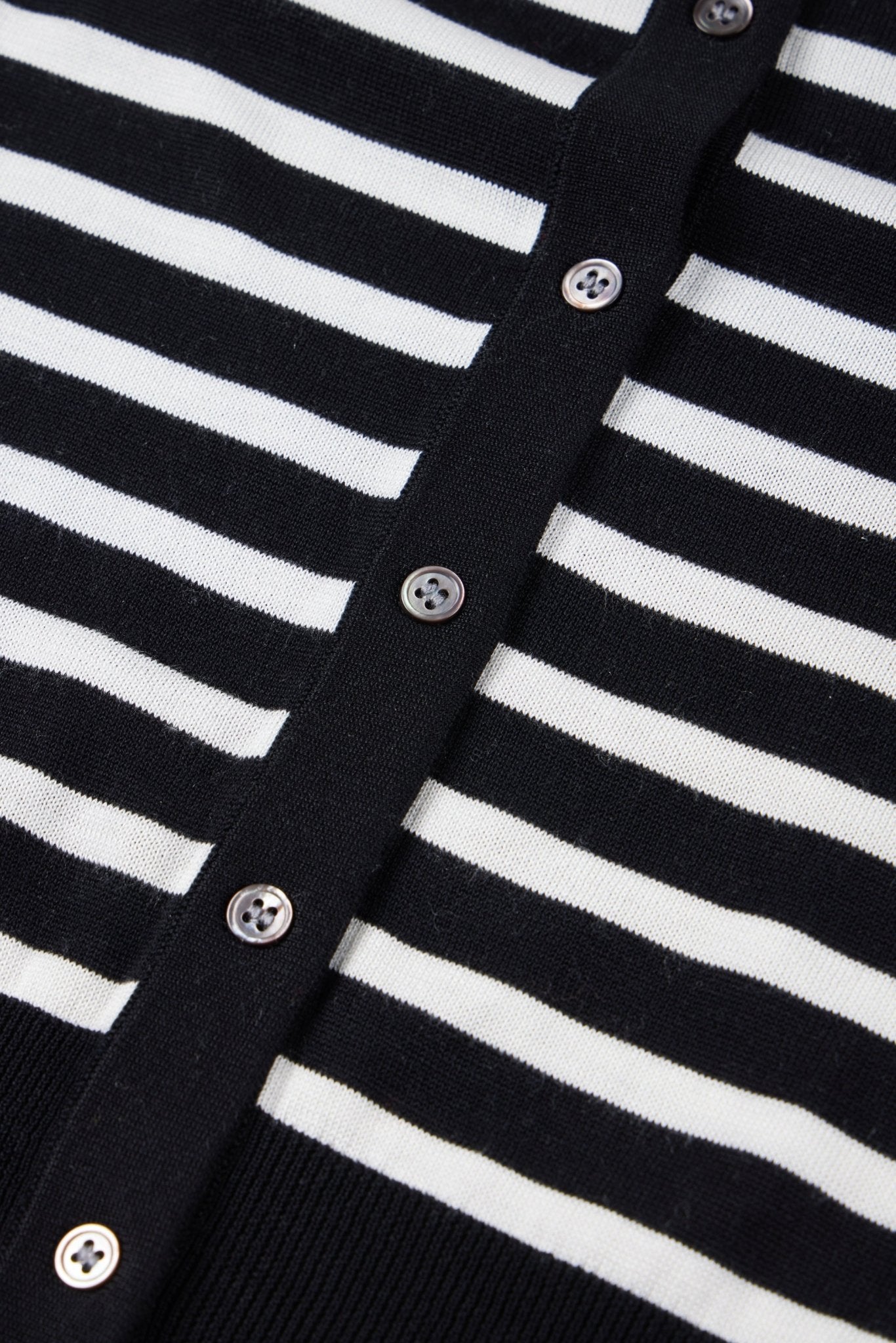 SILK-VIVIAN classic cardigan (Black stripe) - STELLAM