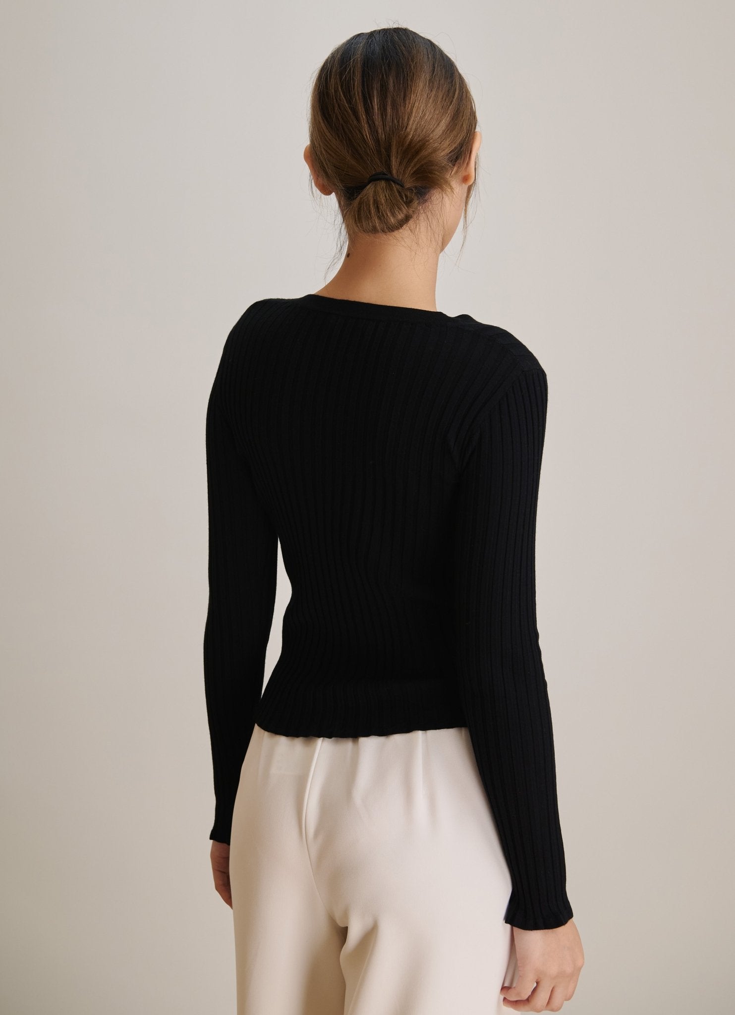 SUSAN slim-fit cardigan (Black) - STELLAM