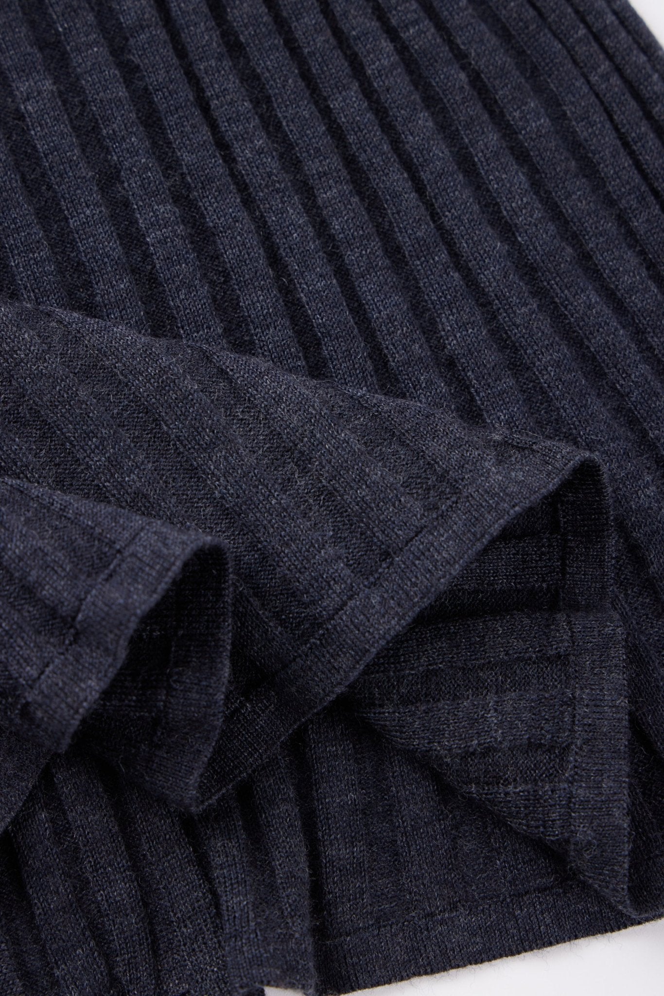 SUSAN slim-fit cardigan (Dark grey) - STELLAM