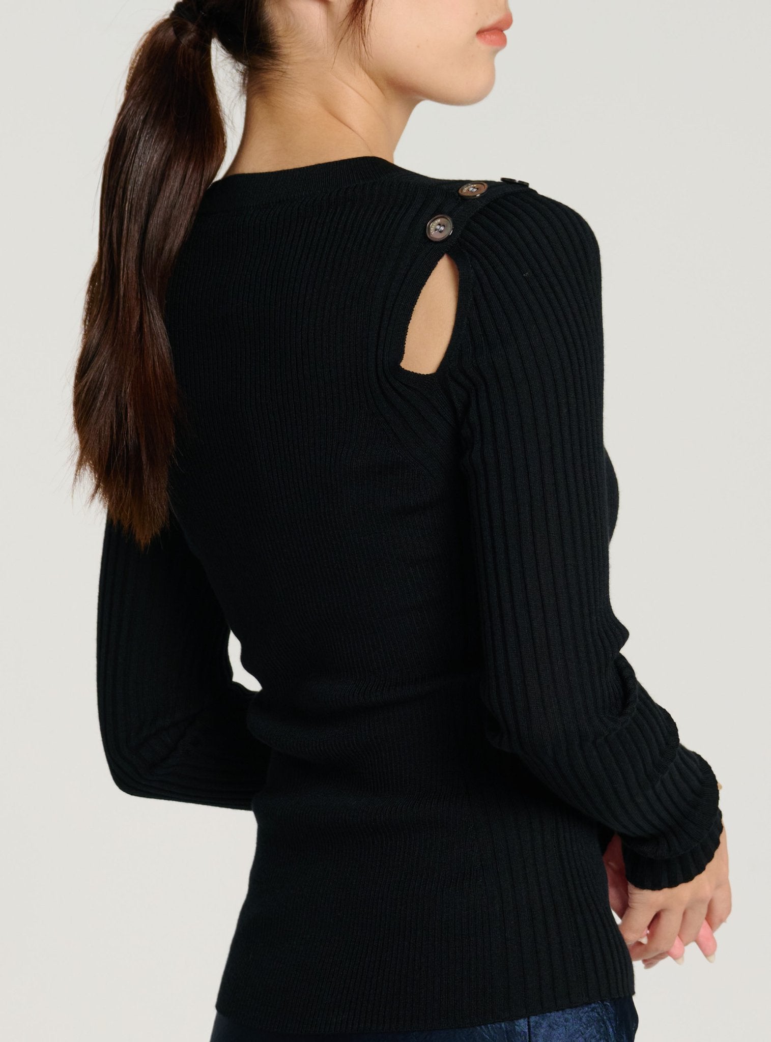 ZAZA cut-out wool sweater (Black) - STELLAM