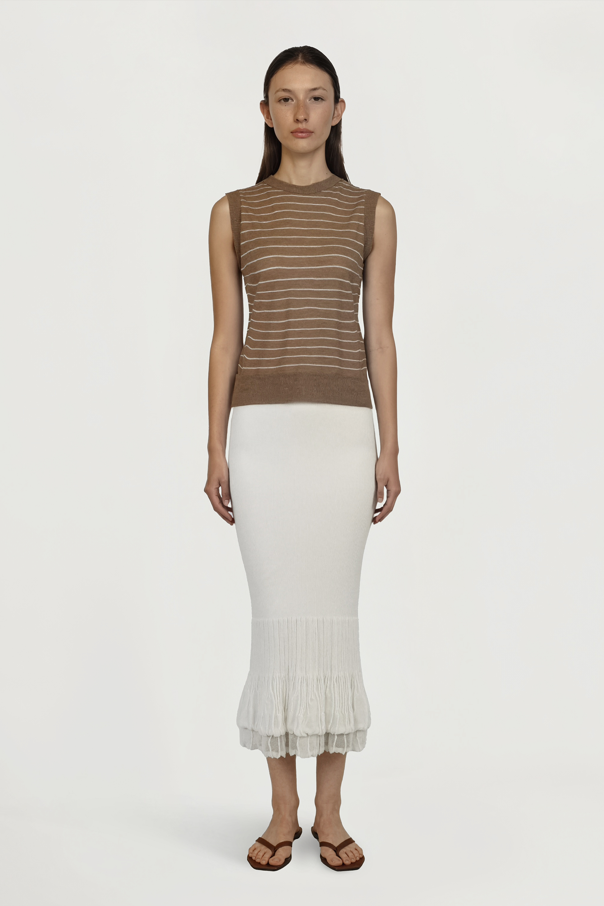 LYON wool sleeveless top (Brown)