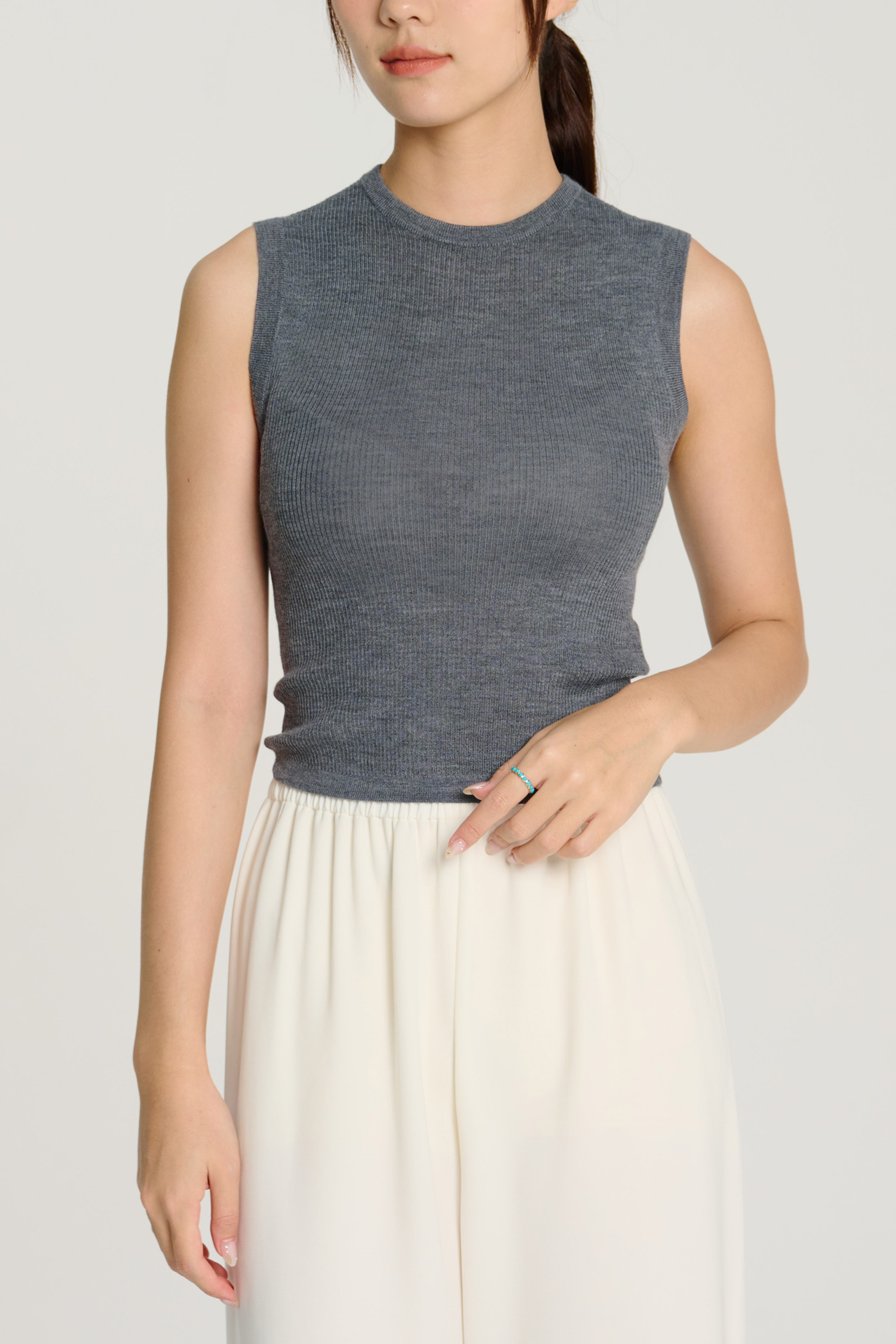 SL silk-blended tank top (Grey)