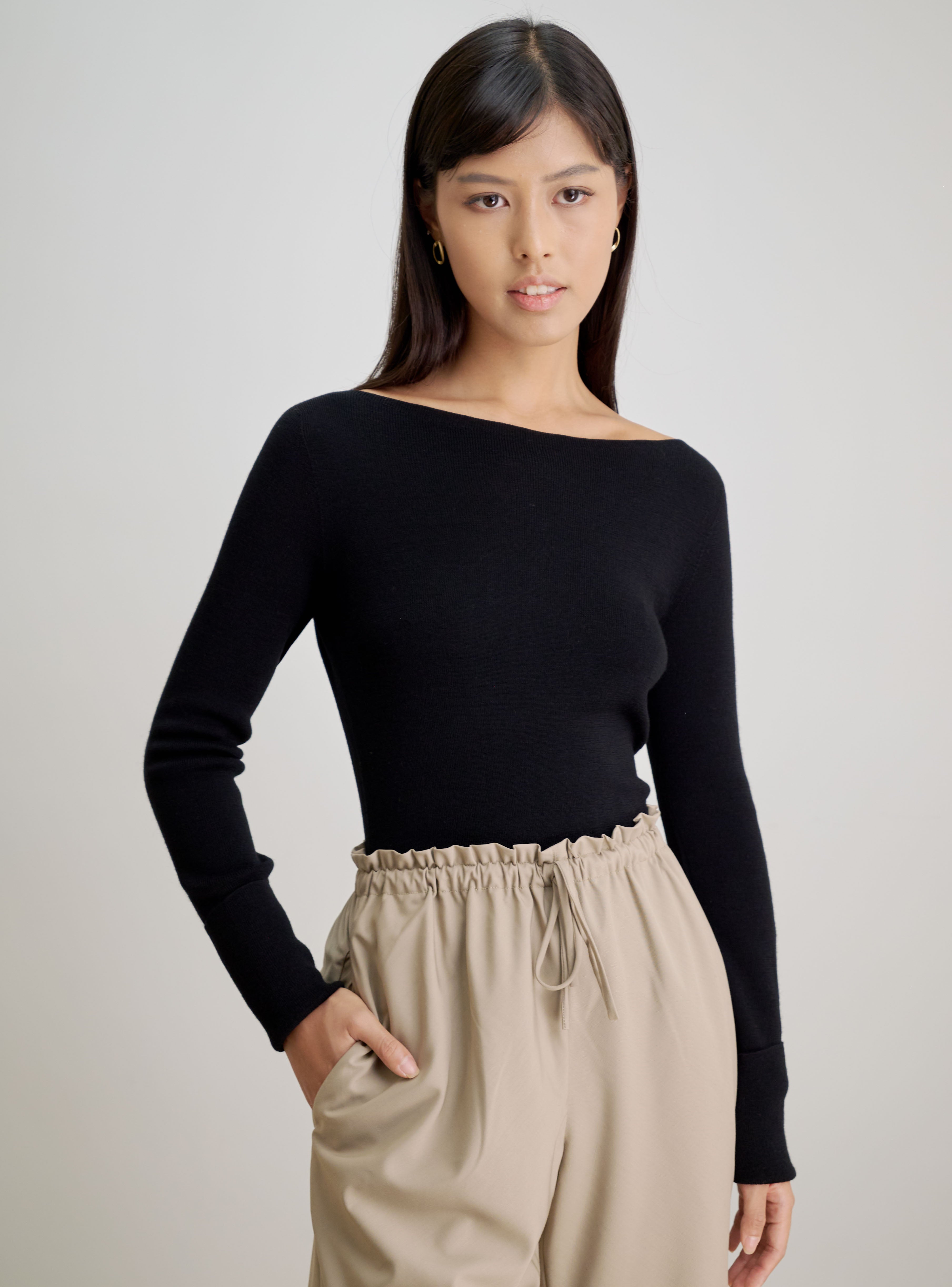 LYNN seamless boatneck sweater (Black)
