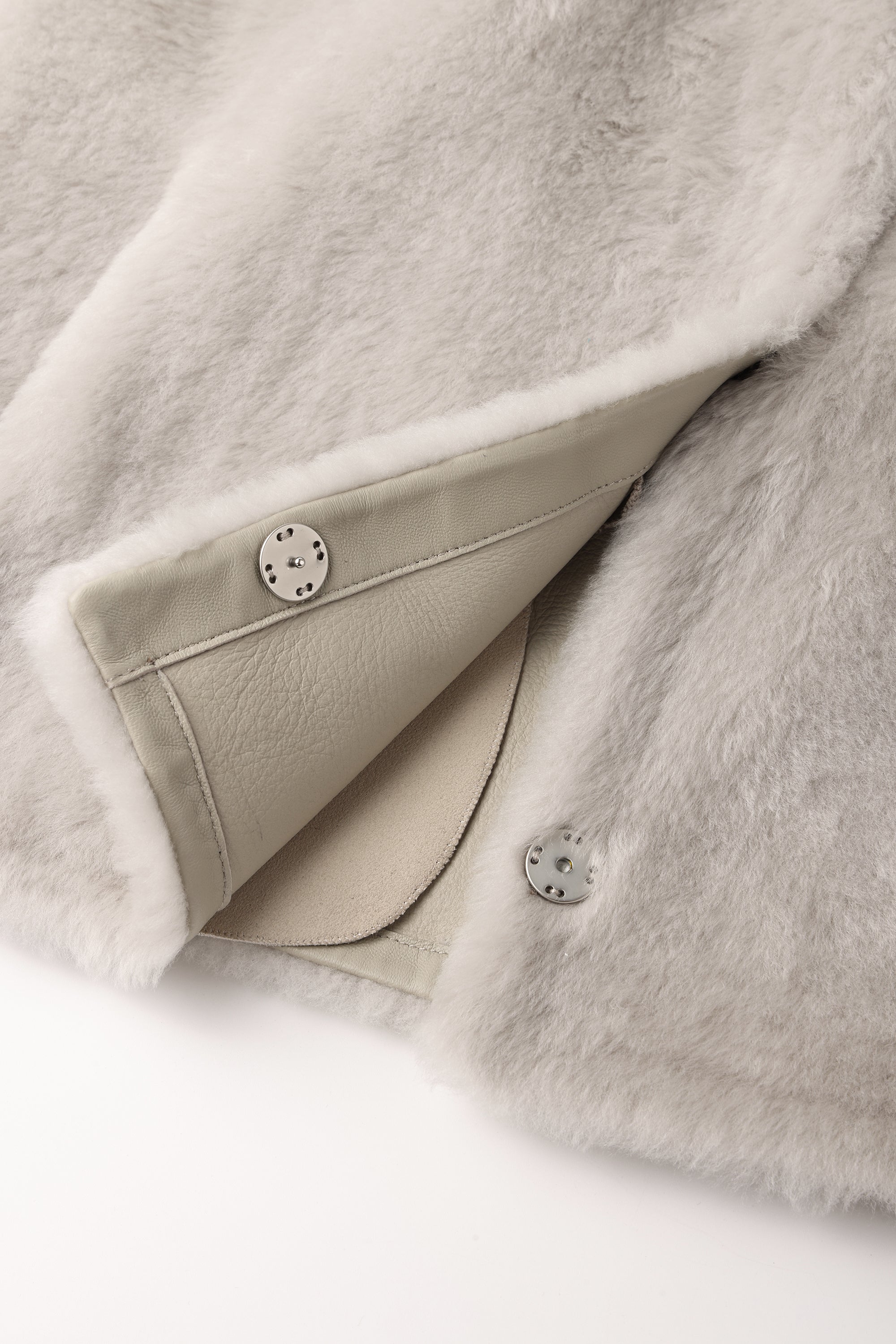 CLOUD 美麗諾羊毛剪絨背心（奶白色）