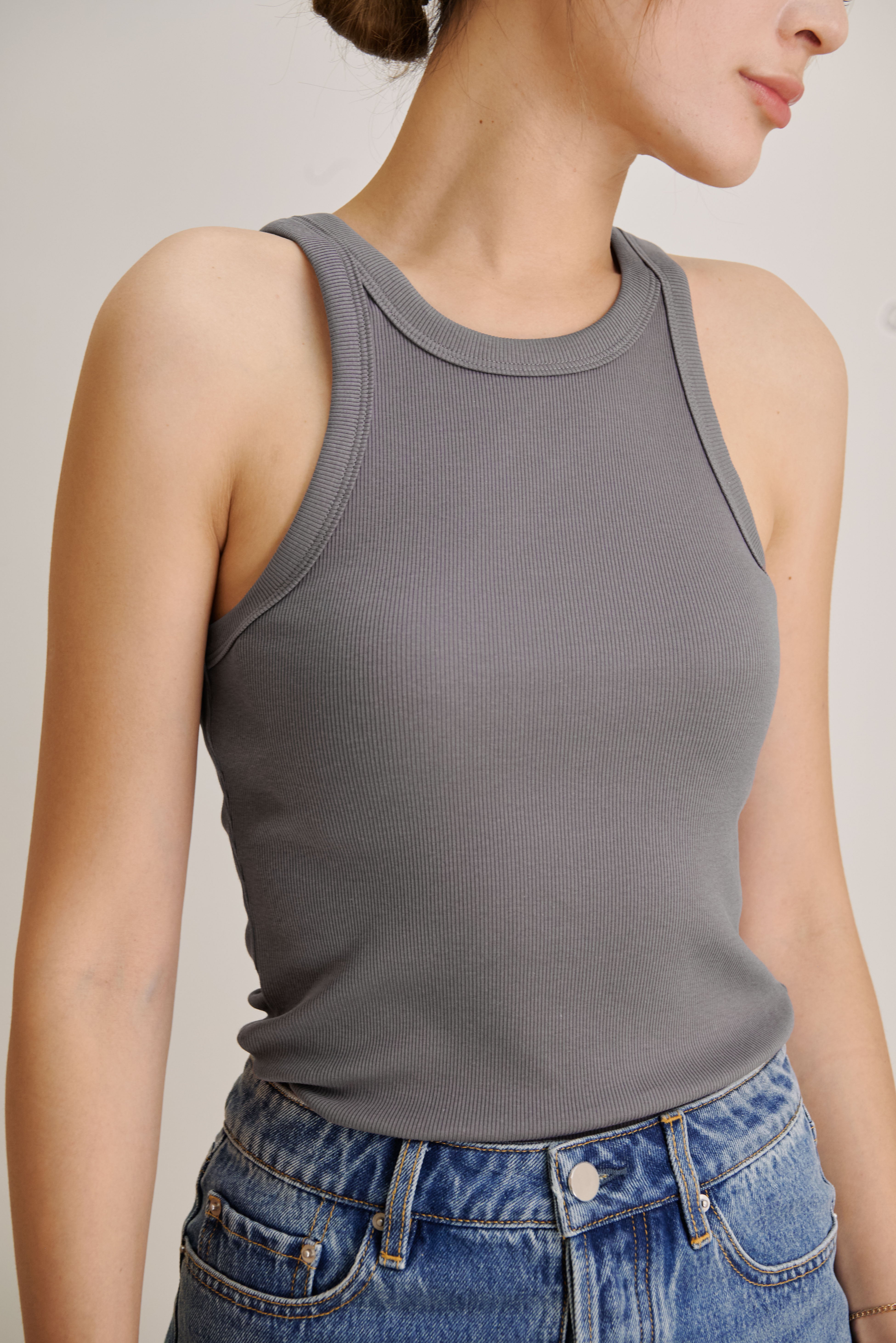 ESSENTIAL ribbed stretch-knit tank (Grey)