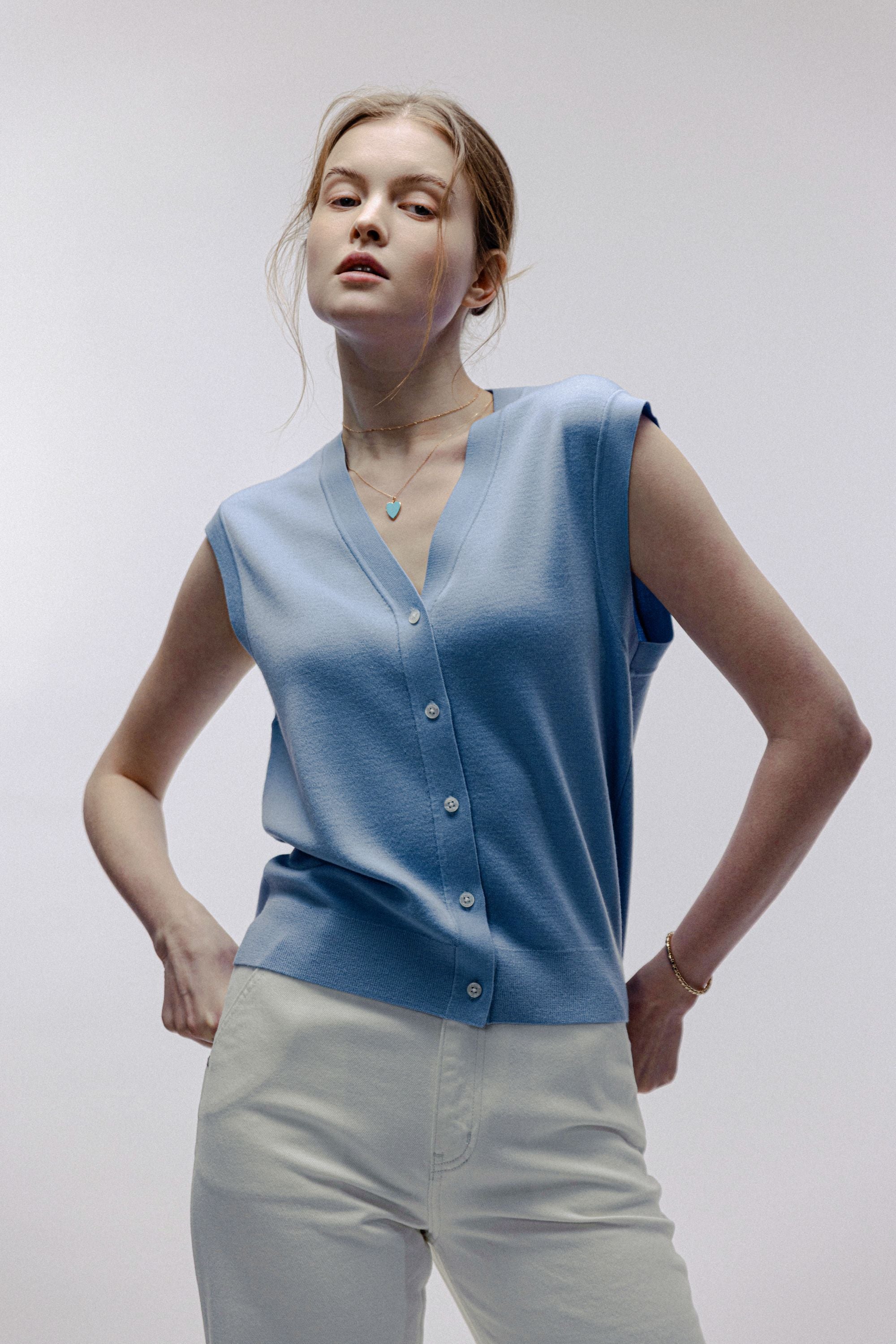 FAIRLADY wool vest (Light bIue)