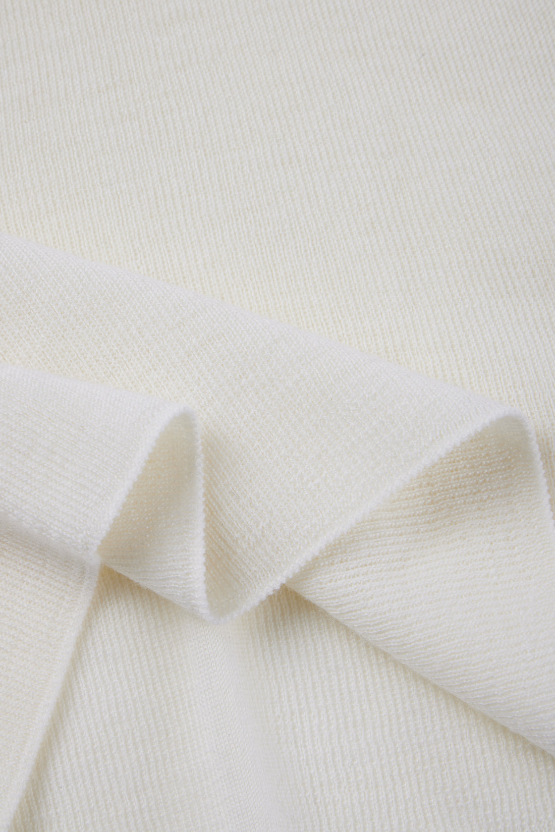 ROSE seamless turtleneck 120'S wool sweater (White)