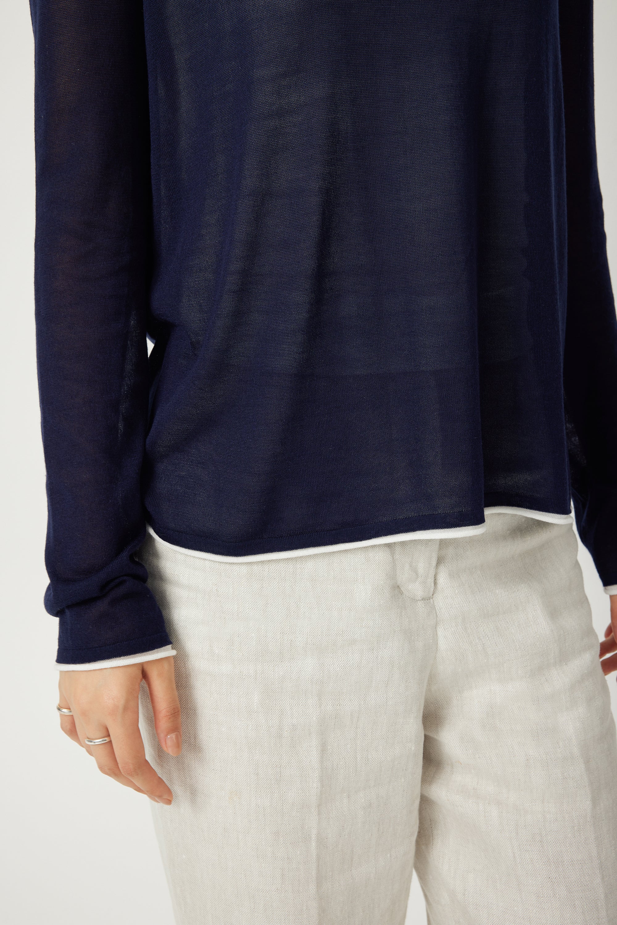 SHINE 2.0 TENCEL blended top (Navy)