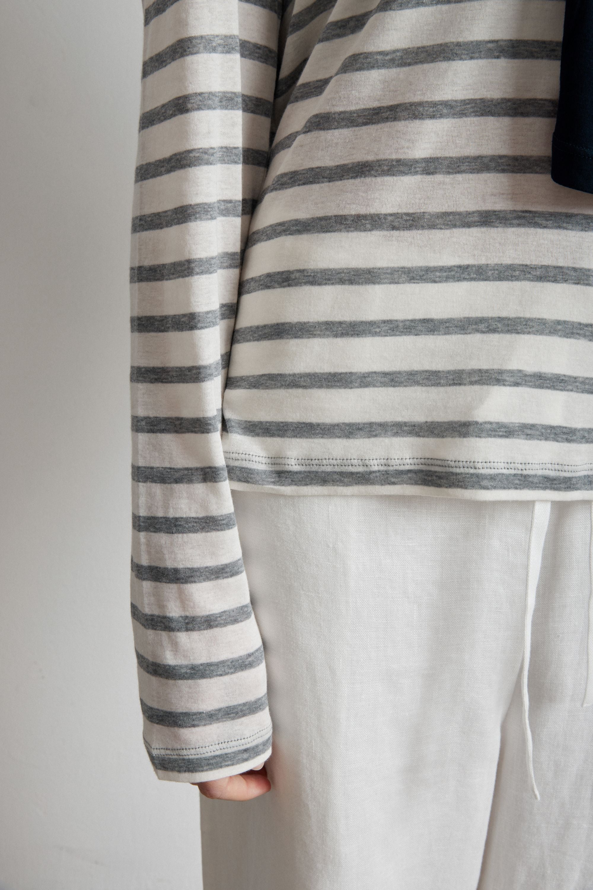 PIMA棉長袖（灰條紋）