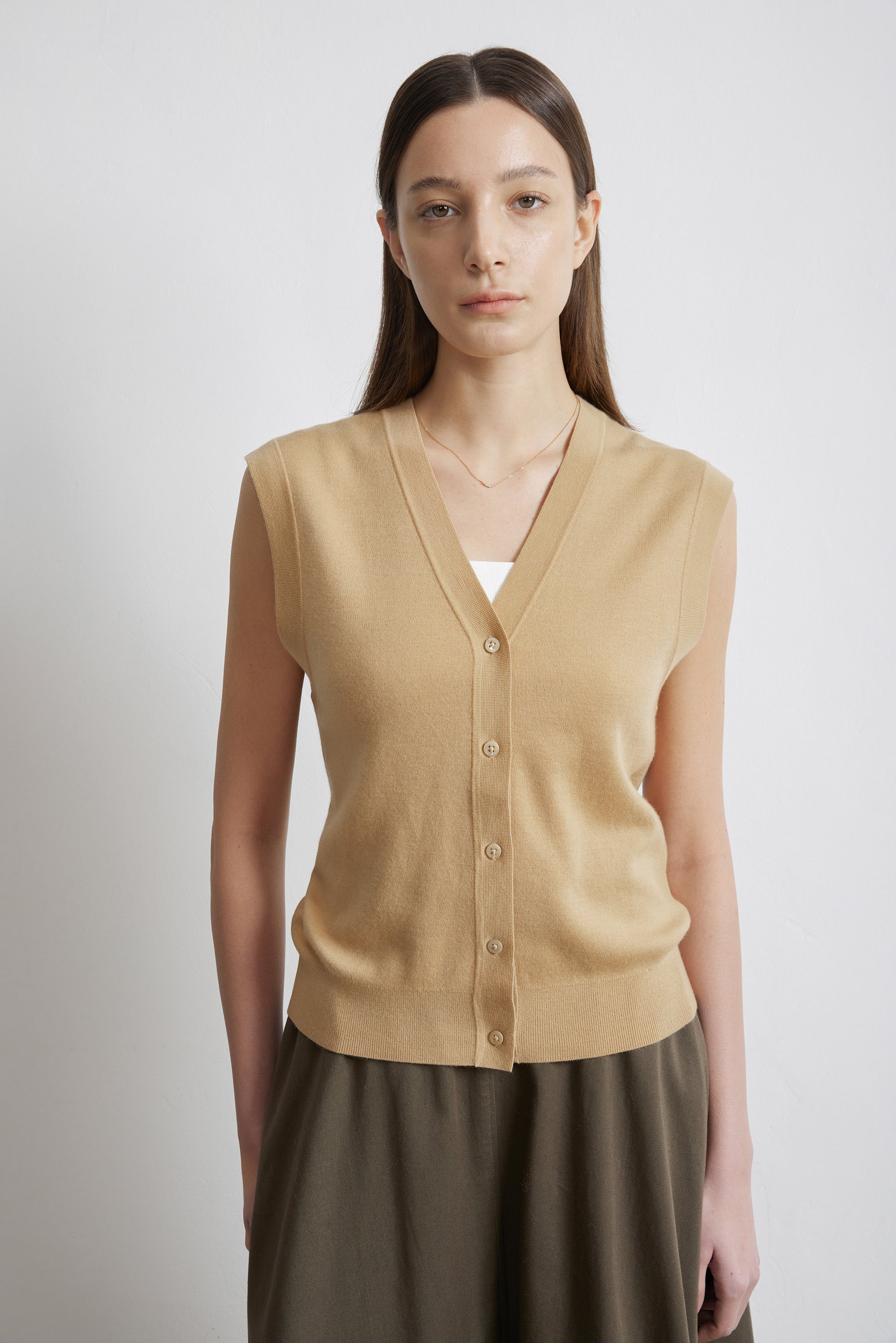 FAIRLADY羊毛背心（卡其色）