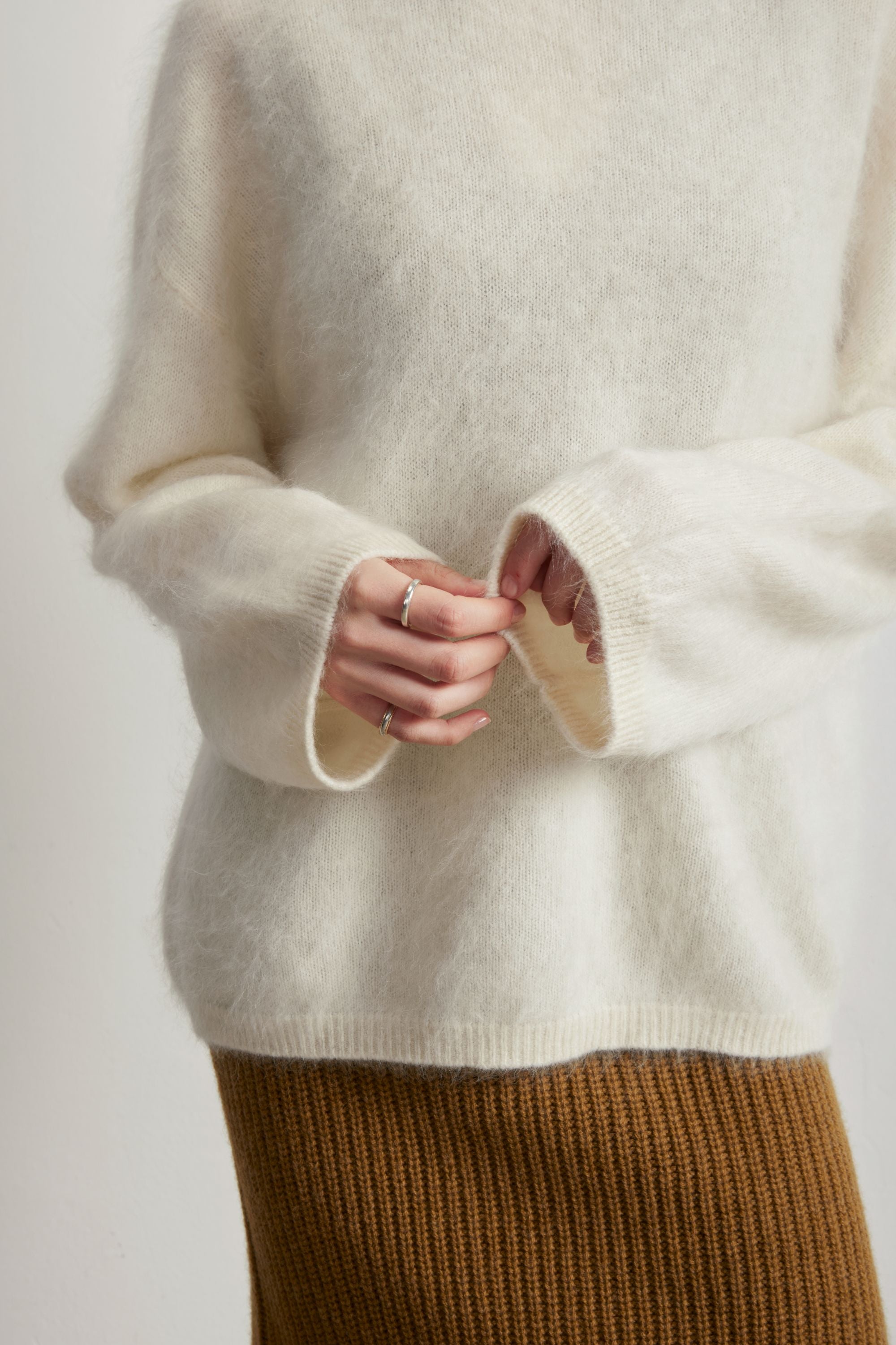 SUPERIOR美麗諾羊毛衫（白色）