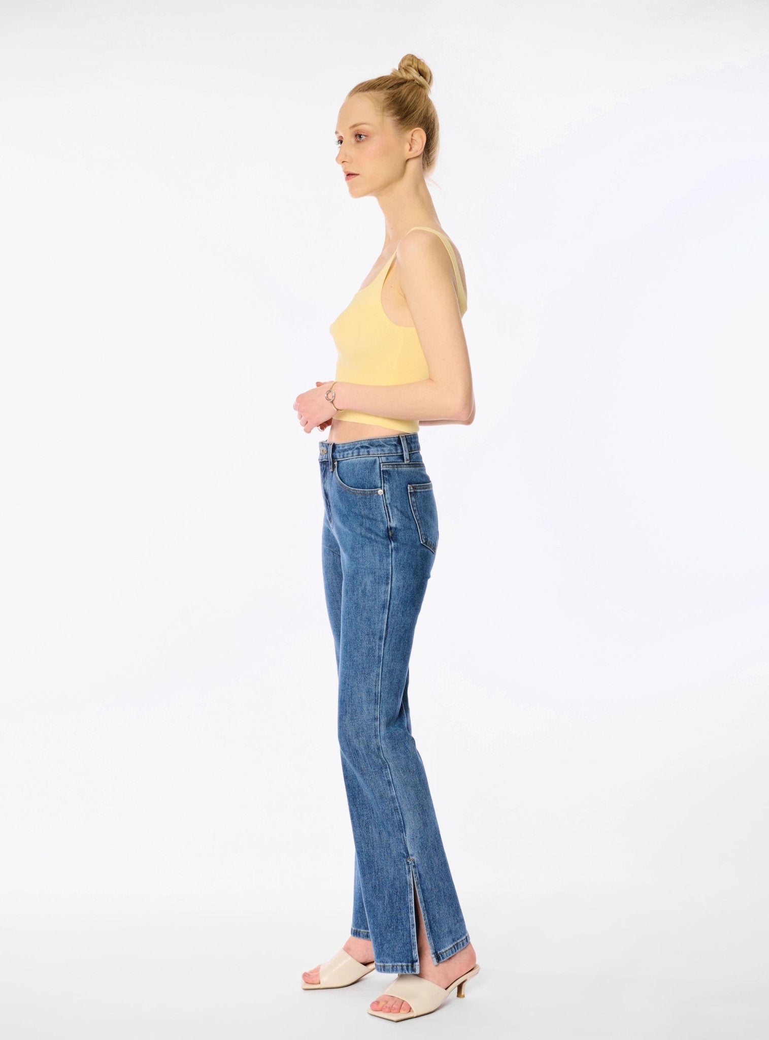 ICON high-waisted split hem jeans (Blue) - STELLAM