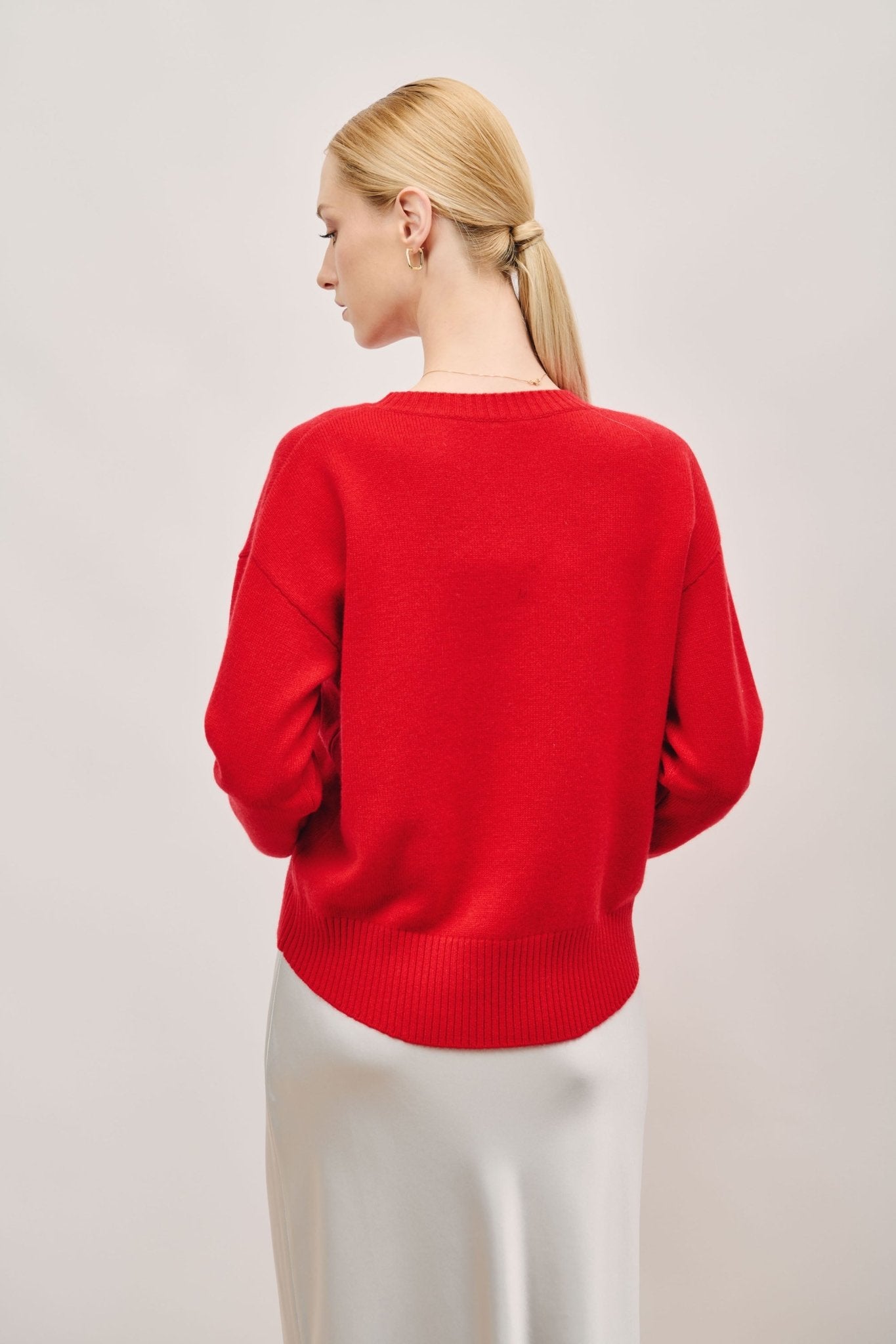 ISABEL cashmere-blended crew neck sweater (Red) - STELLAM